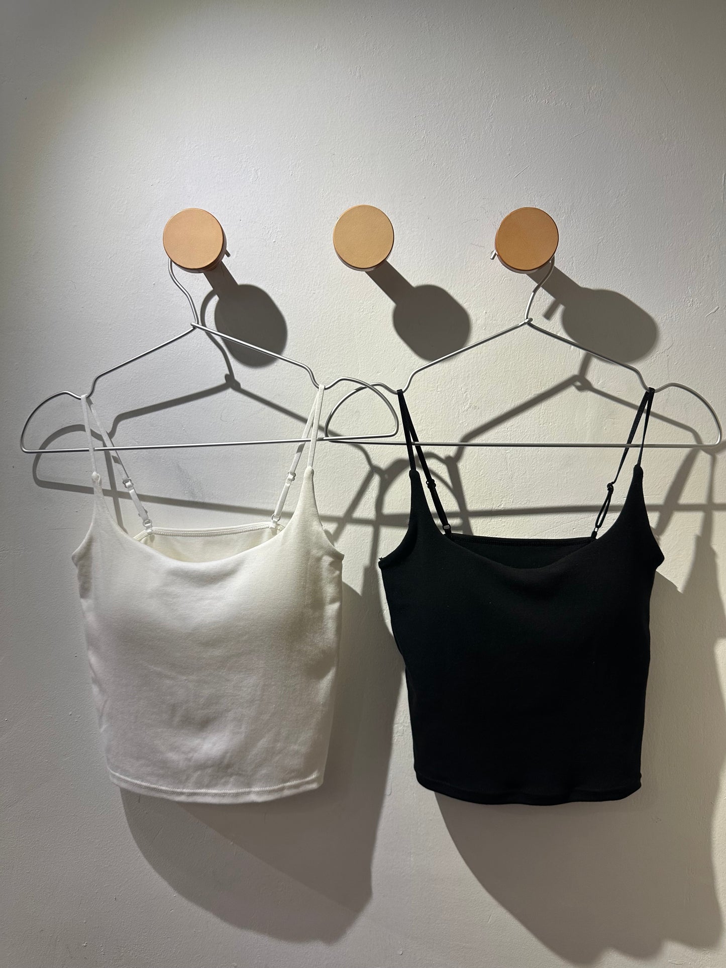 LINE STRAP BRA TOP ( ADJUSTABLE )