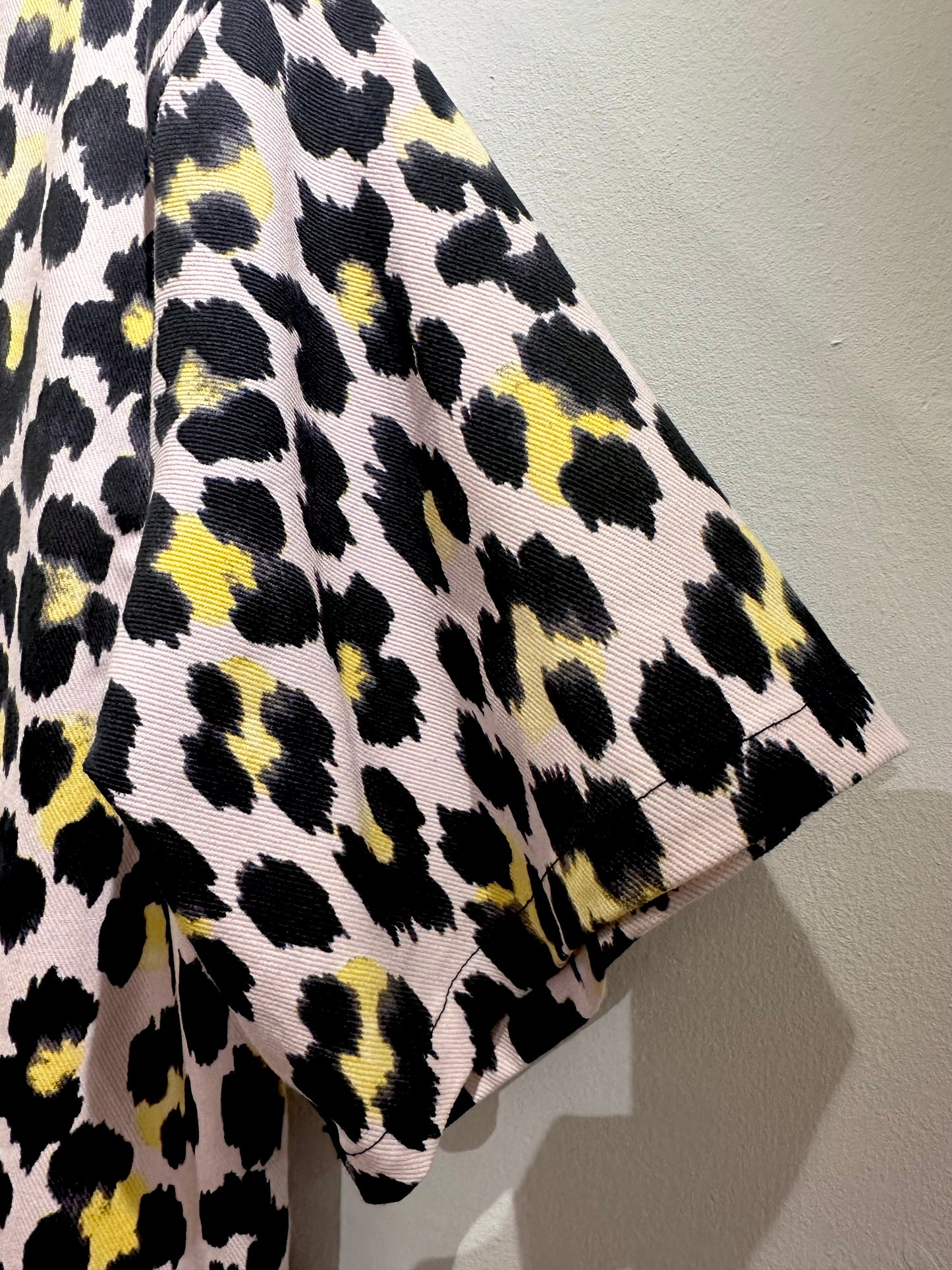 • FUSSY MADE • LIGHT PINK LEOPARD SHIRT
