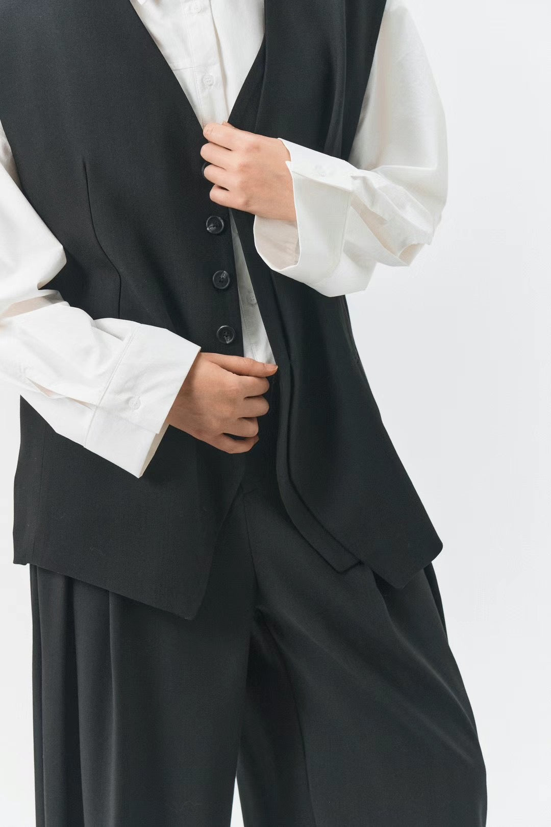 OVERSIZED DOUBLE LAYERED BLAZER VEST