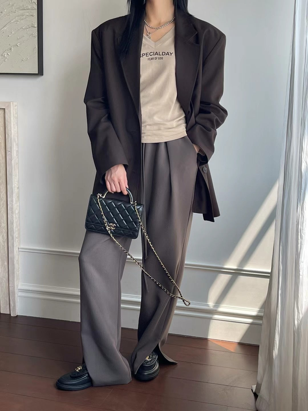 ELASTIC WAIST FRONT SPLIT PANTS