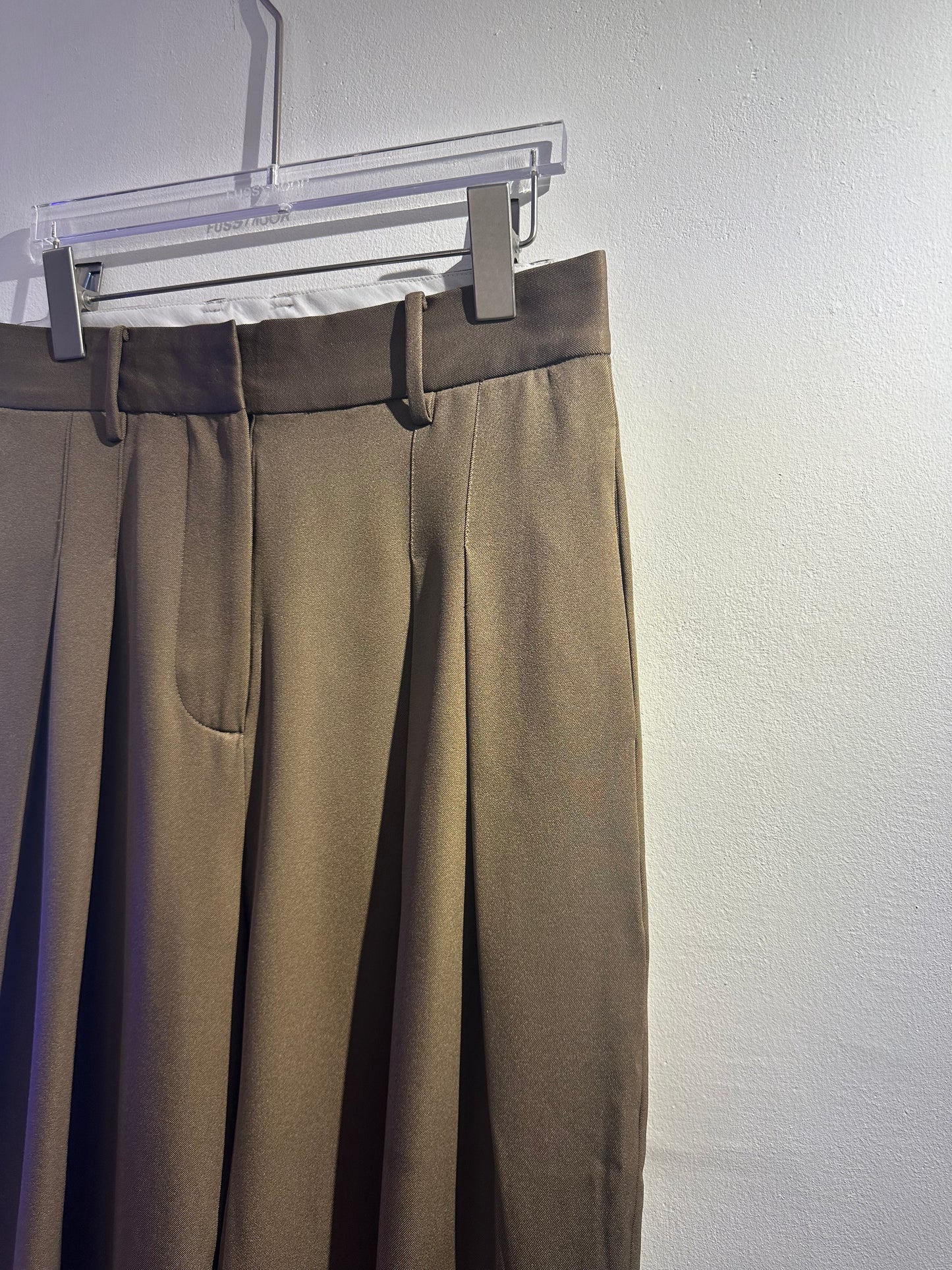 • FUSSY MADE • DOUBLE DART TROUSERS