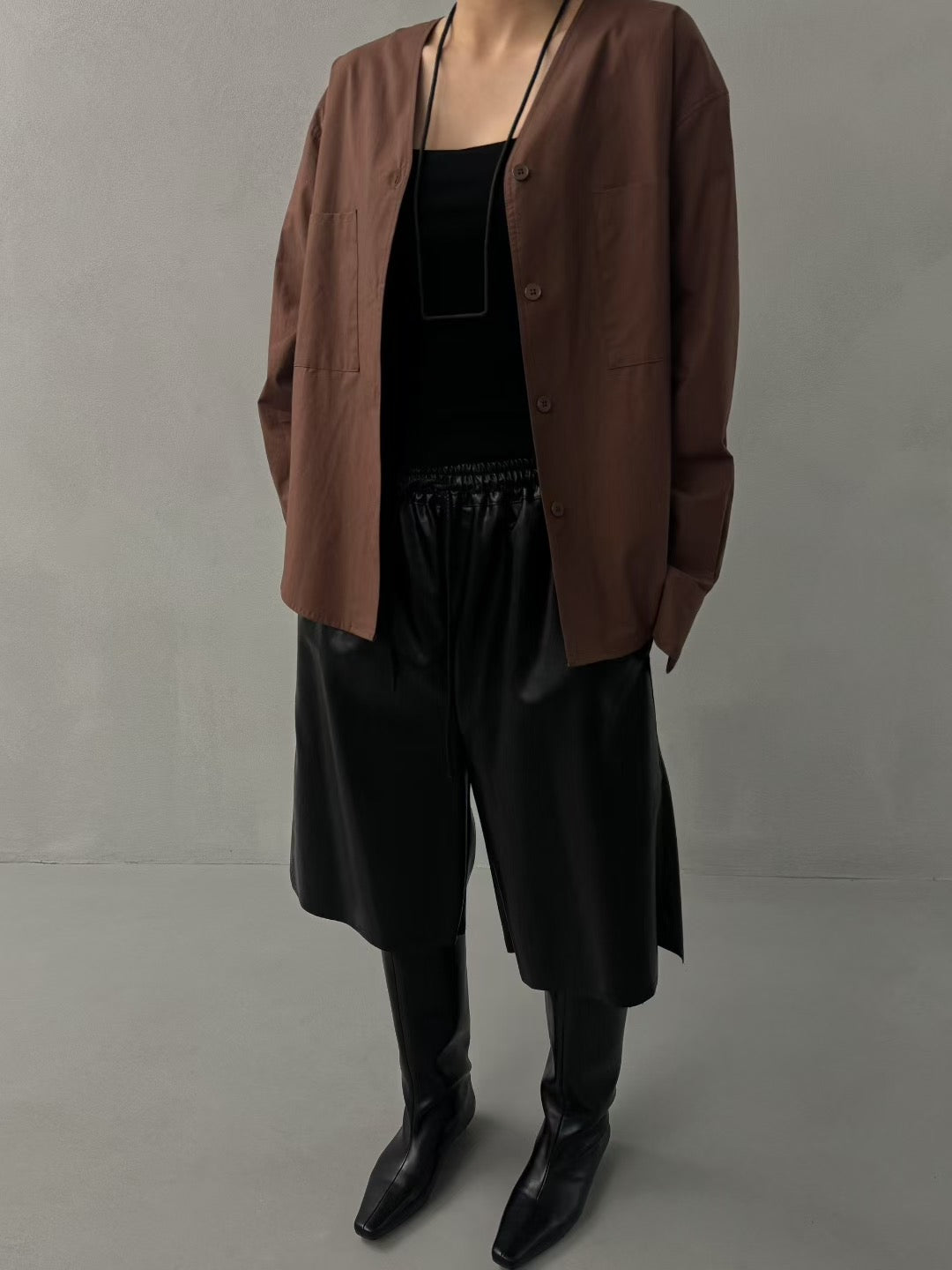 TIMELESS V NECK SHIRT