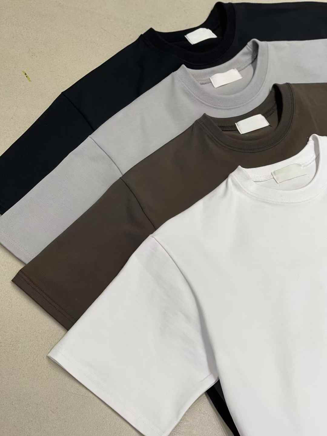 ROOMY SPLIT HEM TEE