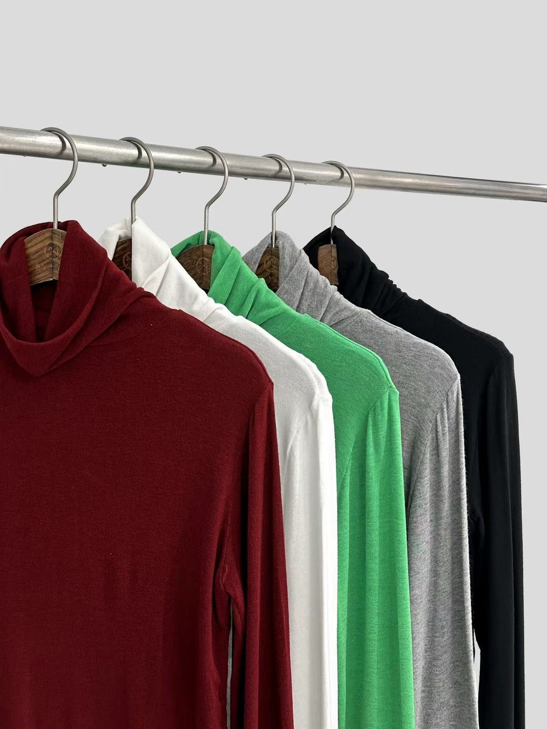 SOFT WOOL TURTLE NECK TOP - 5 COLOURS