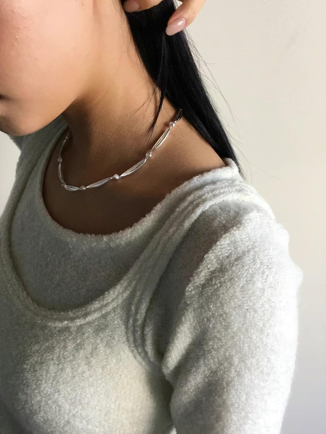925 ALMOND MOON LINK NECKLACE