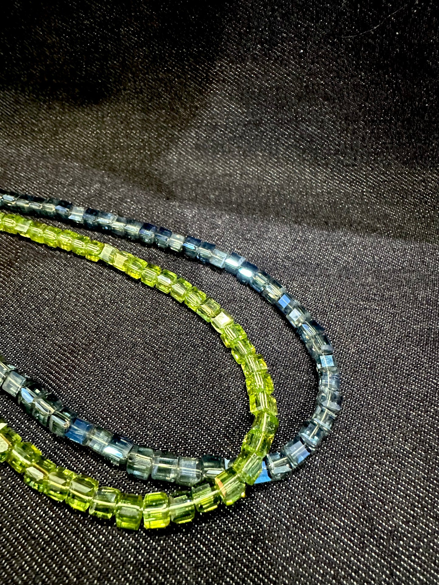JAPAN HOLOGRAPHIC GLAZE BEADS NECKLACE