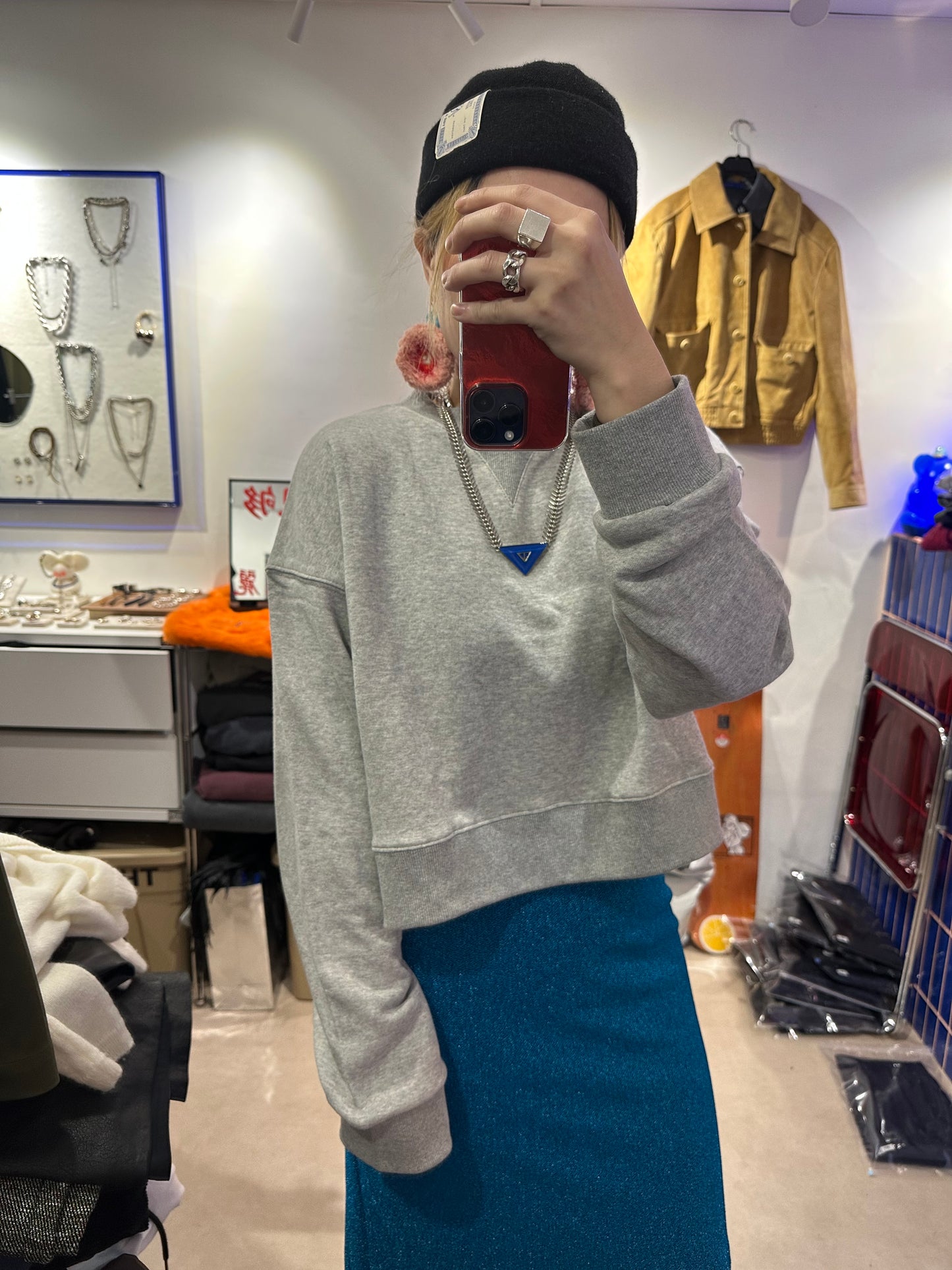 BASIC CROP SWEATER