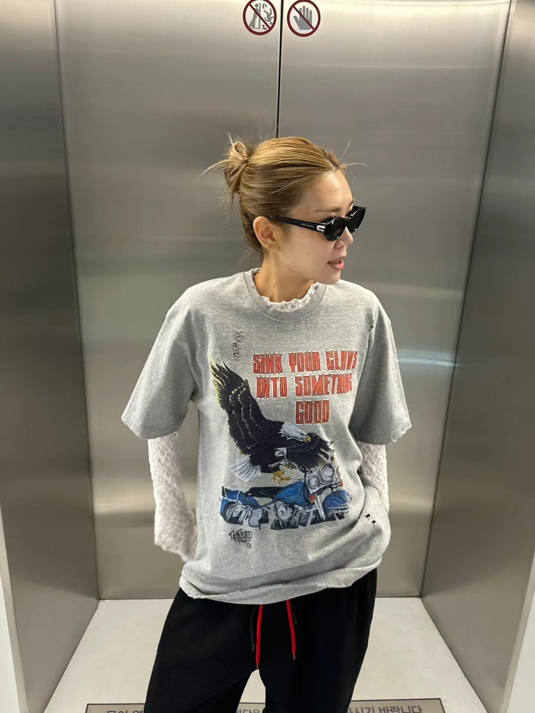 SINK YOUR CLAWS EAGLE TEE