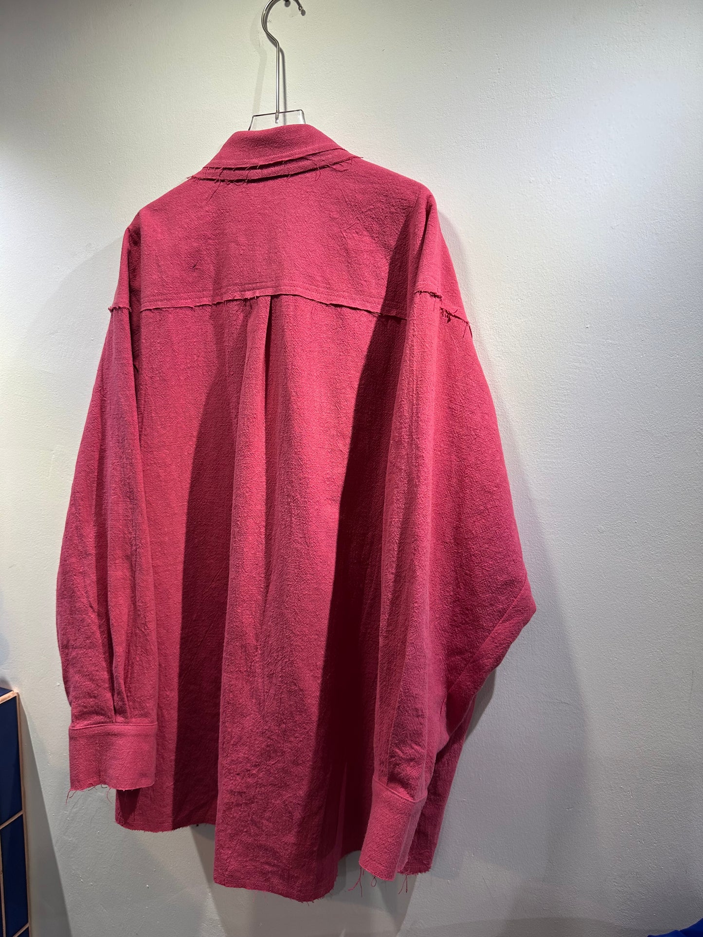 • FUSSY MADE • FRAYED EDGE PINK SHIRT