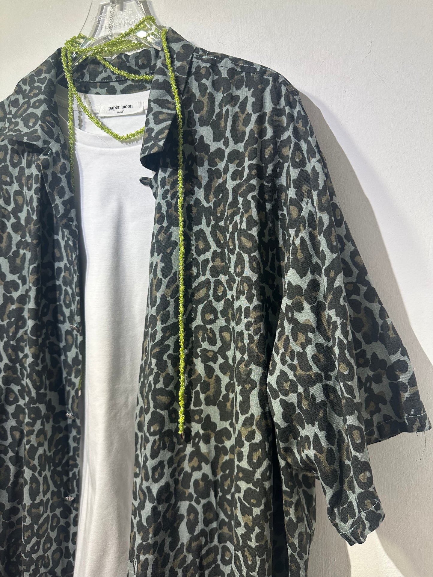 • FUSSY MADE • STRIKING LEOPARD PRINTED SHIRT - GREEN