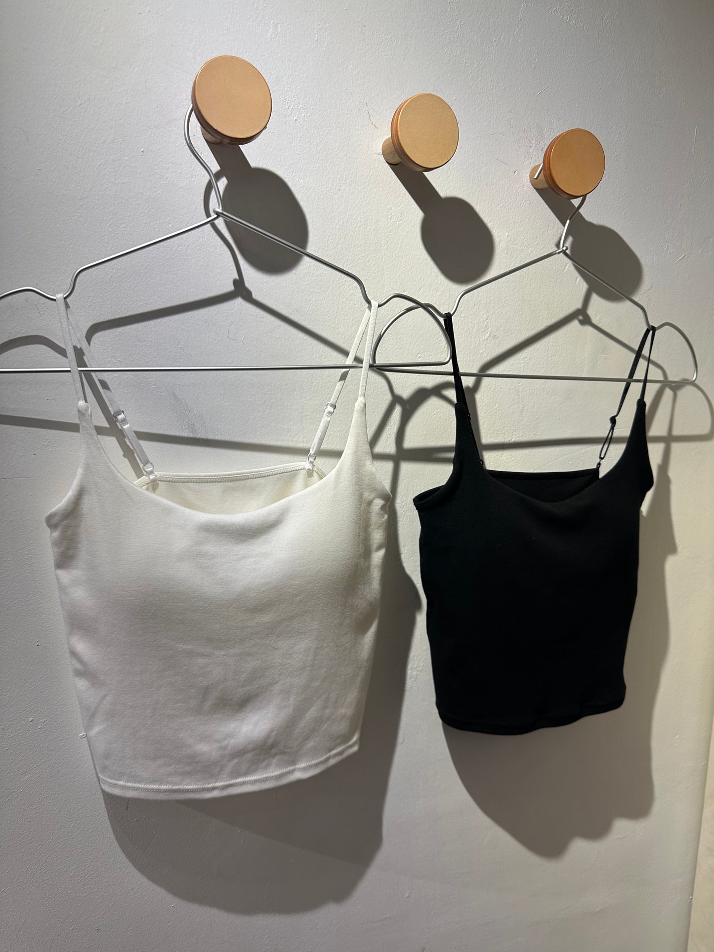 LINE STRAP BRA TOP ( ADJUSTABLE )