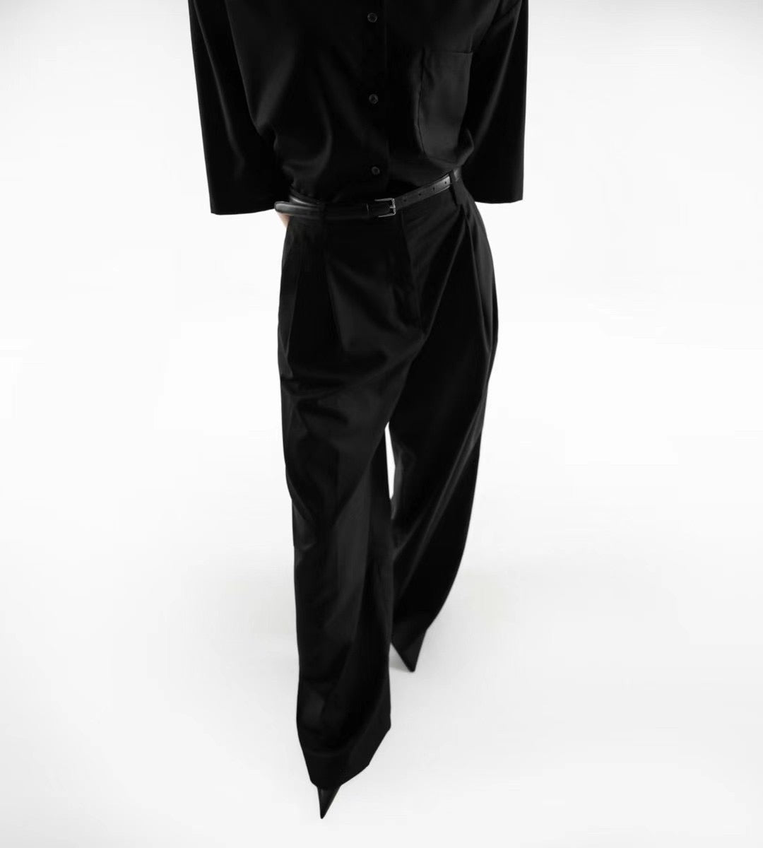SUMMER PLEATED TROUSERS