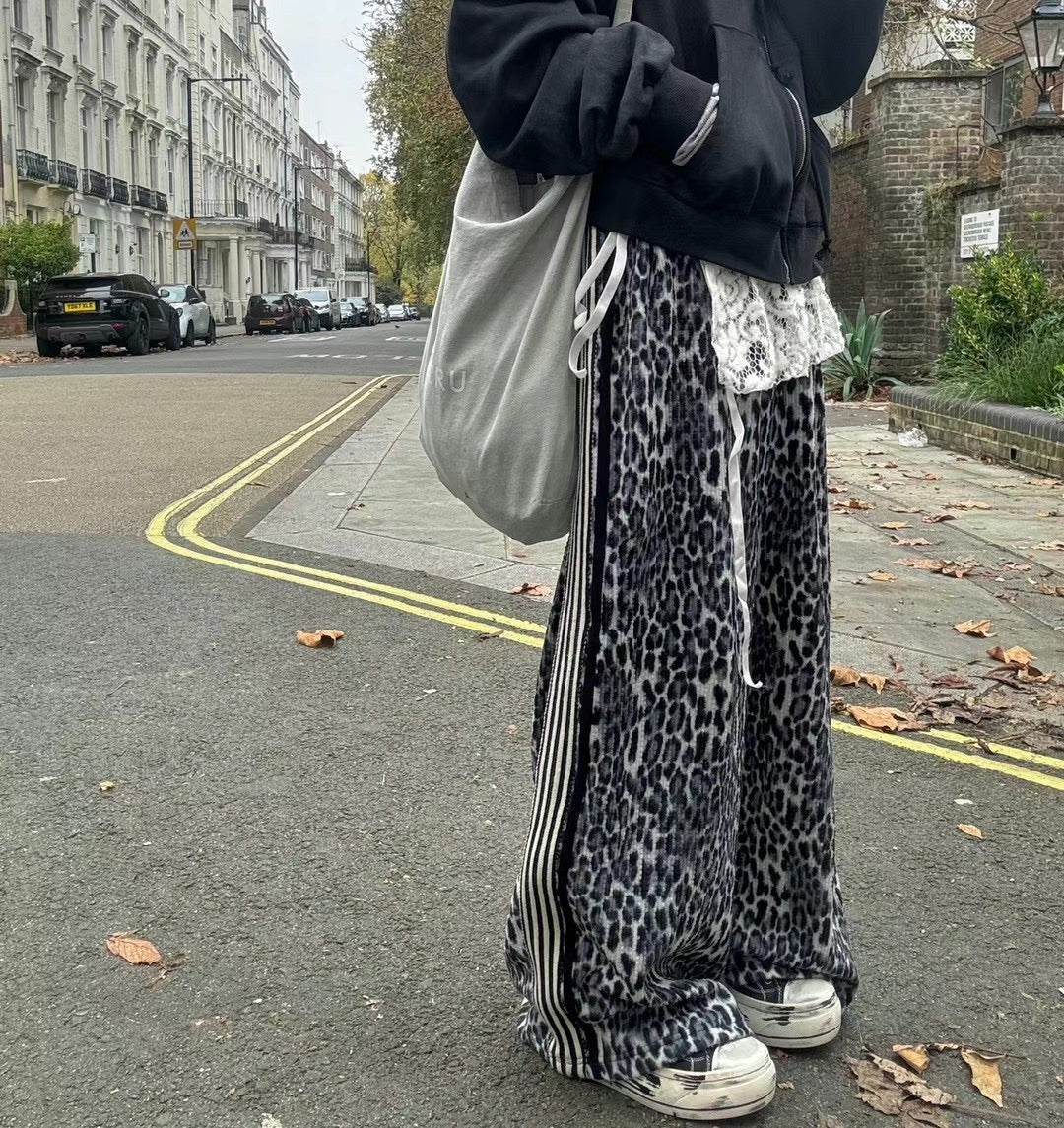 SALE!!!! SIDE STRIPES LEOPARD PANTS