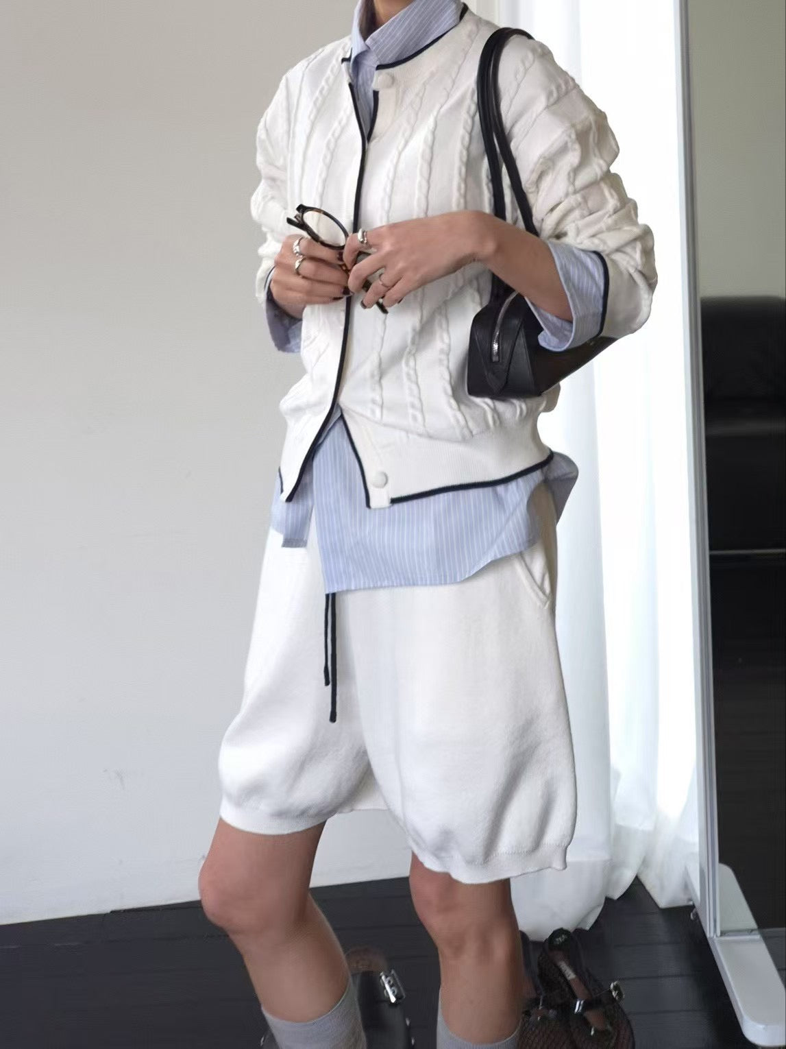 PUFFY KNIT SHORTS