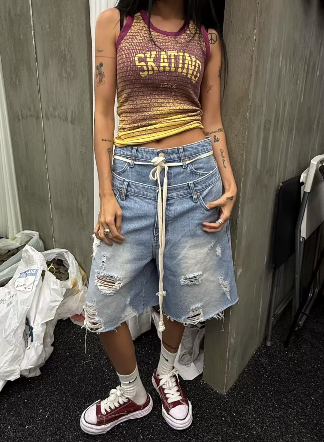 2 LAYER WAISTED DENIM SHORTS