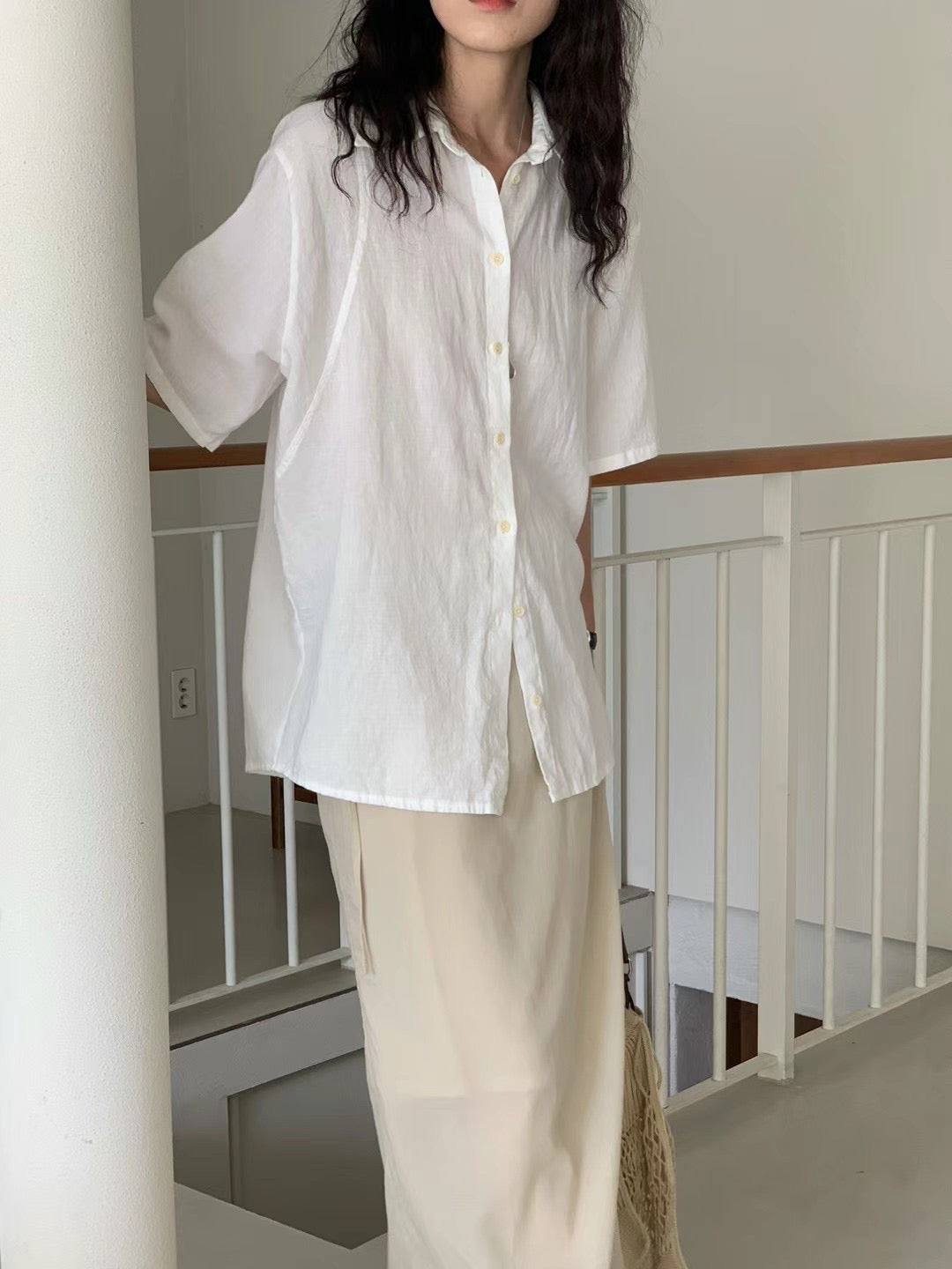 BACK SPLIT BUTTON SHIRT