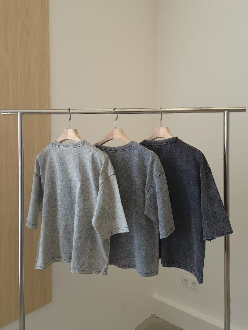 BLEACH GREY TEE