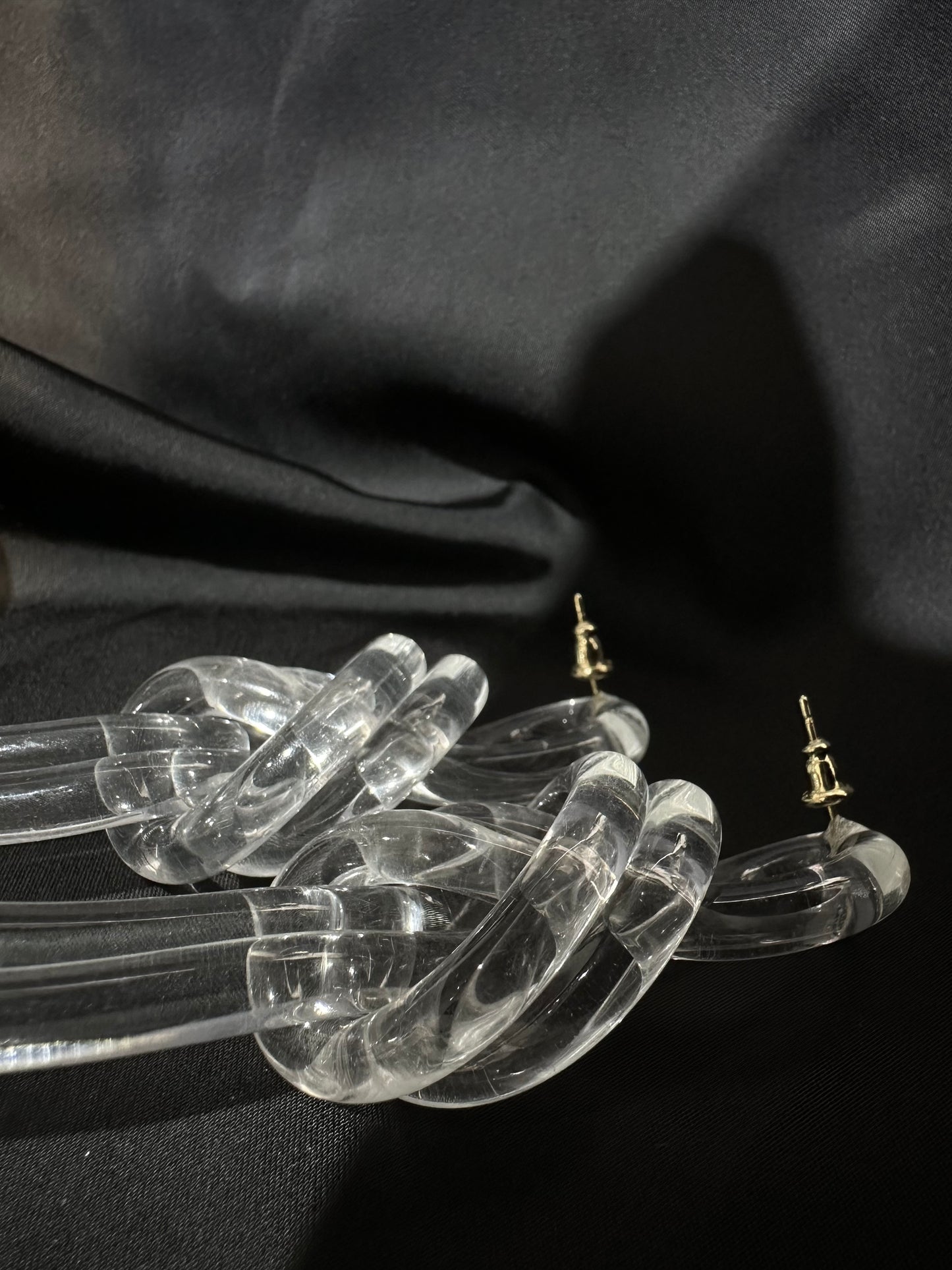 ACRYLIC ROPE KNOT EARRINGS