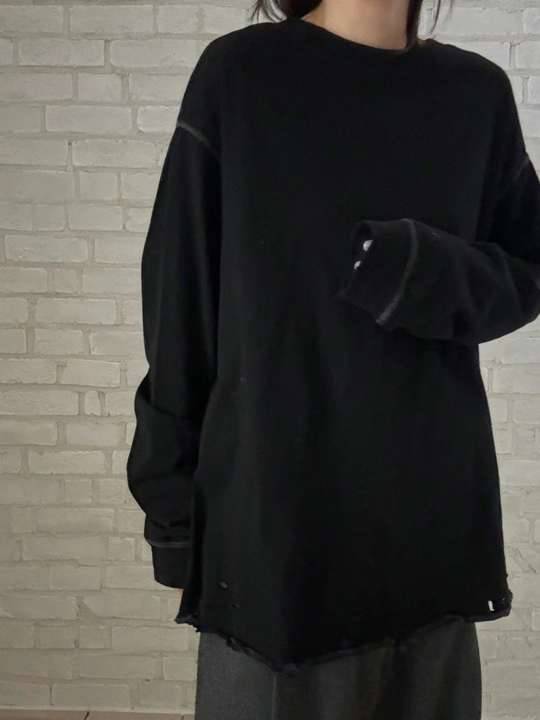 OVERSIZED DISTRESSED EDGES TEE
