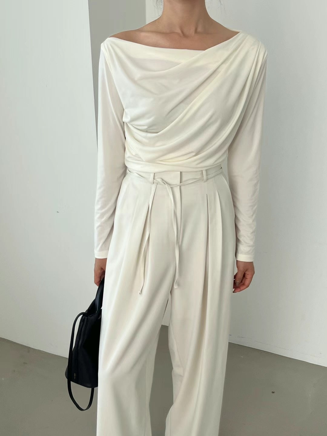 !!!EARLYBIRD SPECIAL OFFER until Sunday!!! DRAPED COLLARED LONG SLEEVES TOP