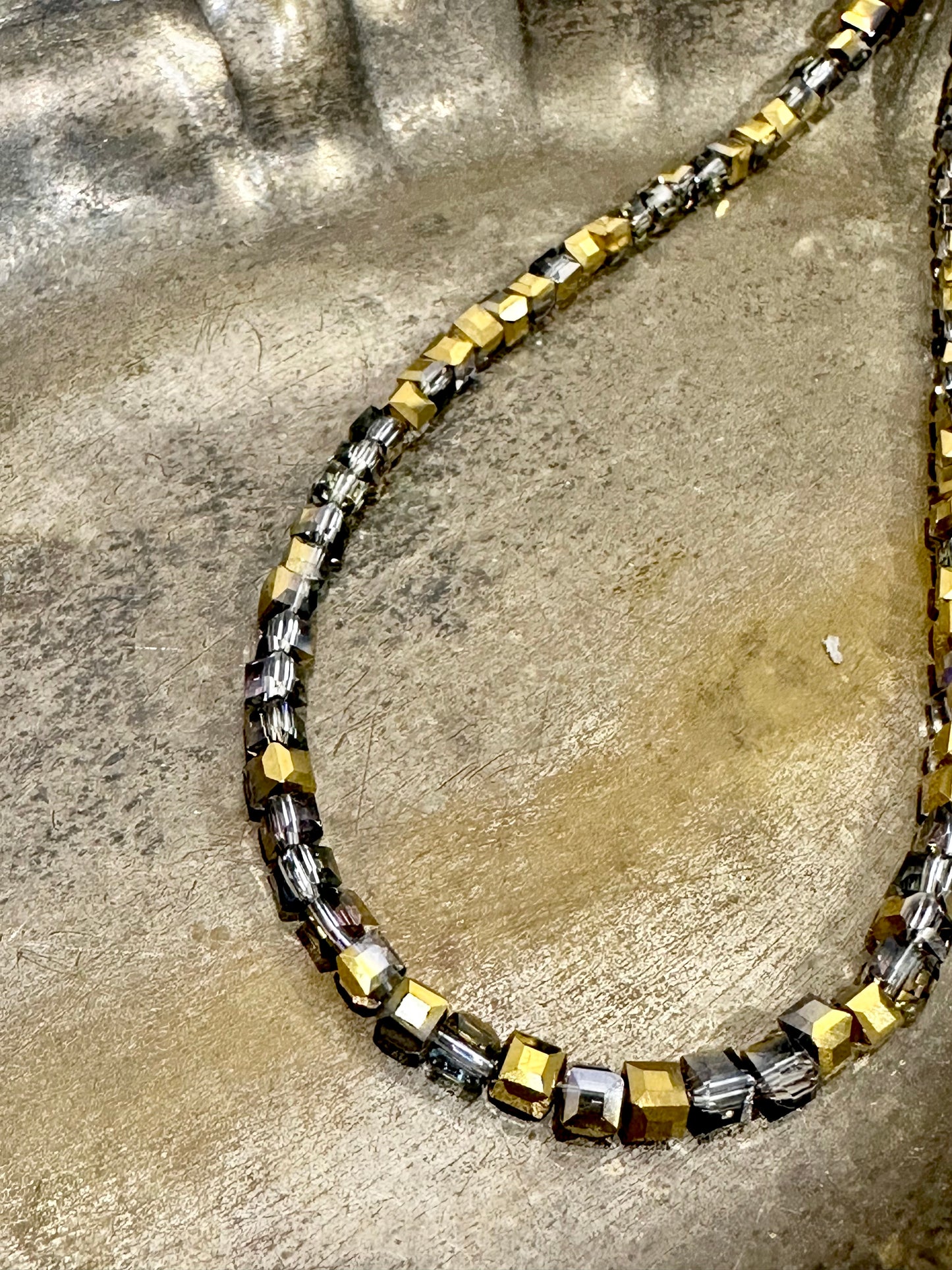 JAPAN HOLO GOLD GLAZE BEADS NECKLACE