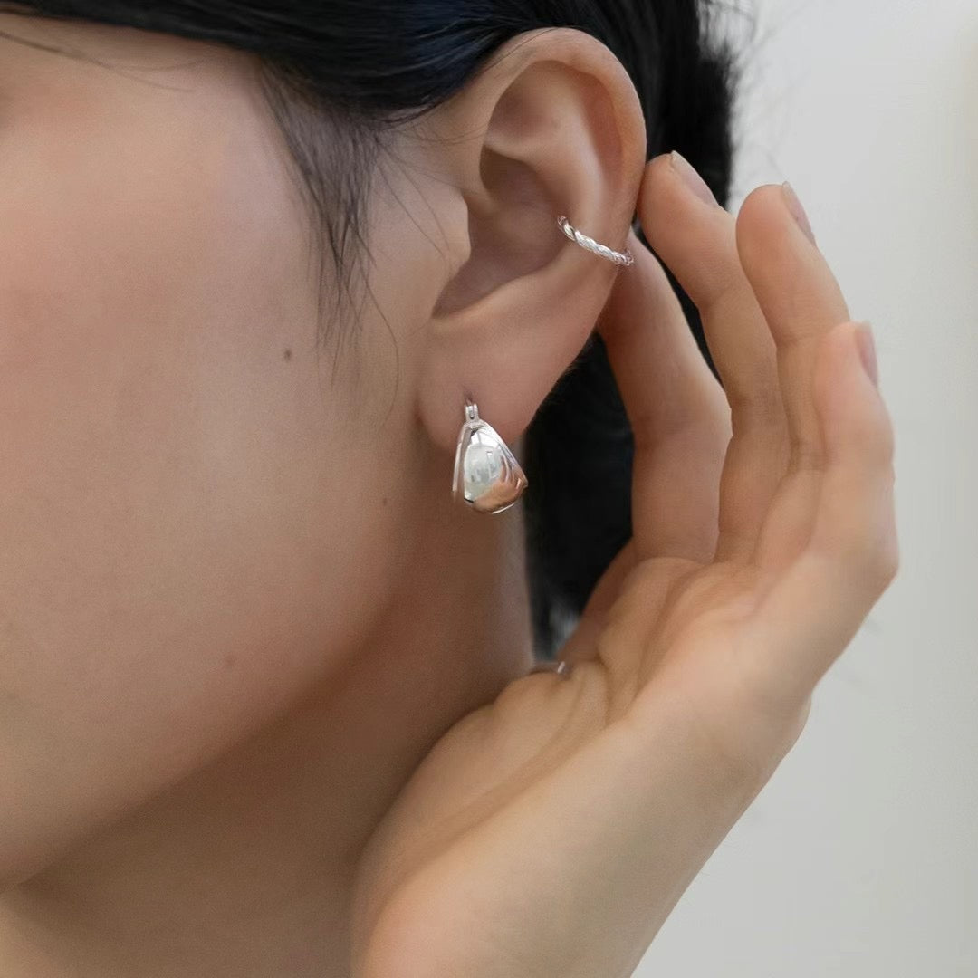 925 CURVE EARRINGS