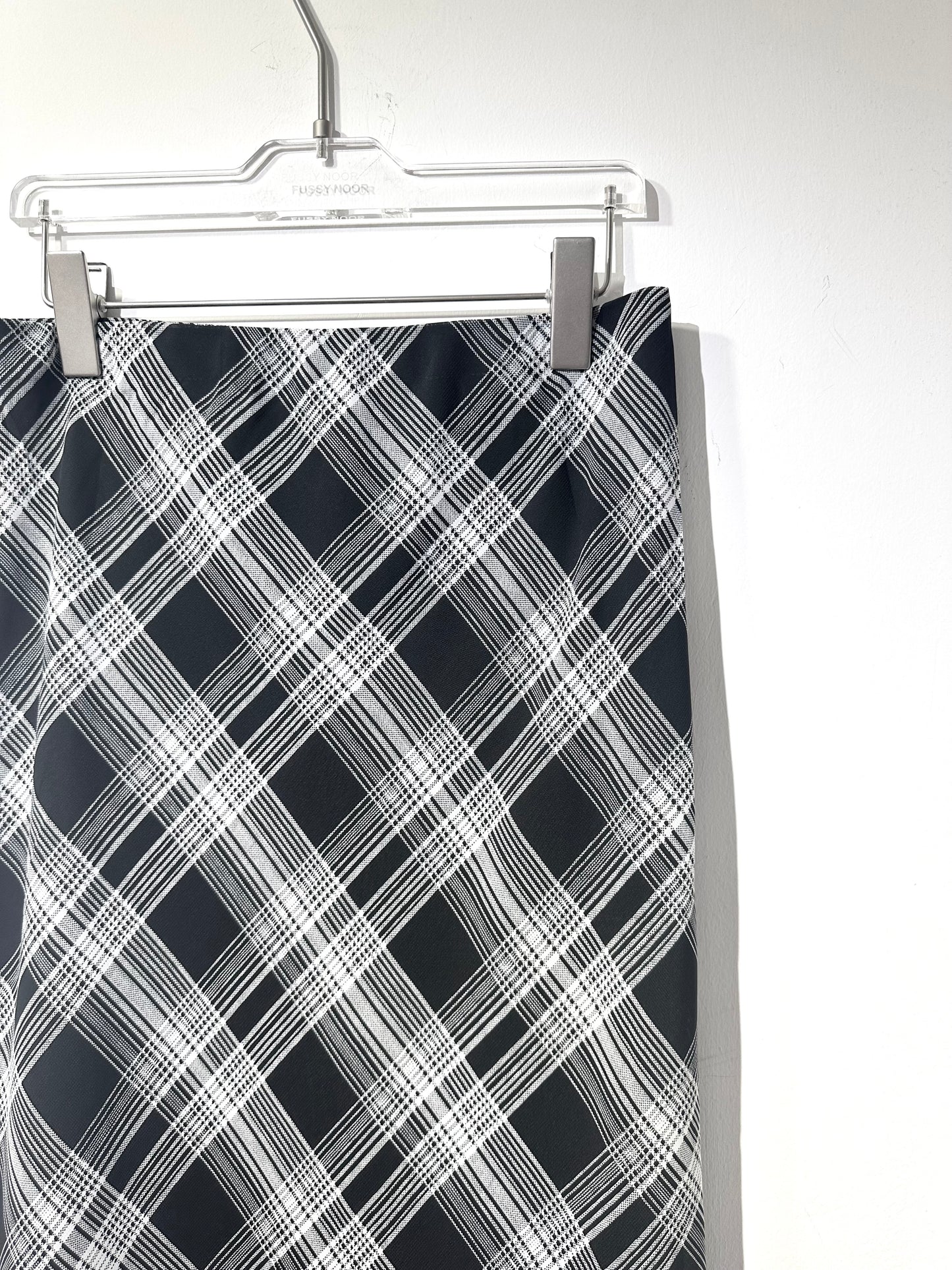 CLASSIC PLAID CHECK SKIRT