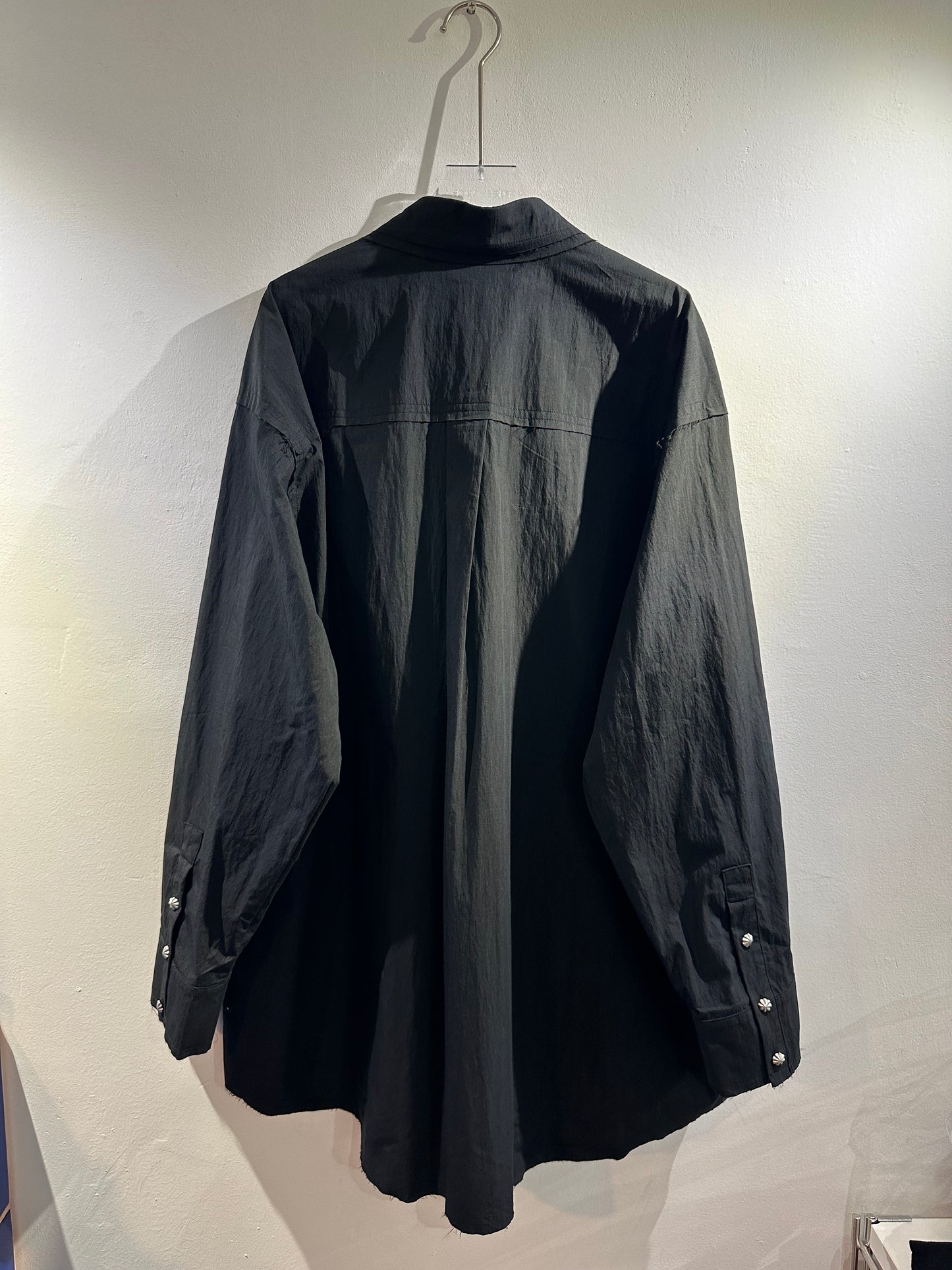 • FUSSY MADE • FRAYED EDGE SHIRT