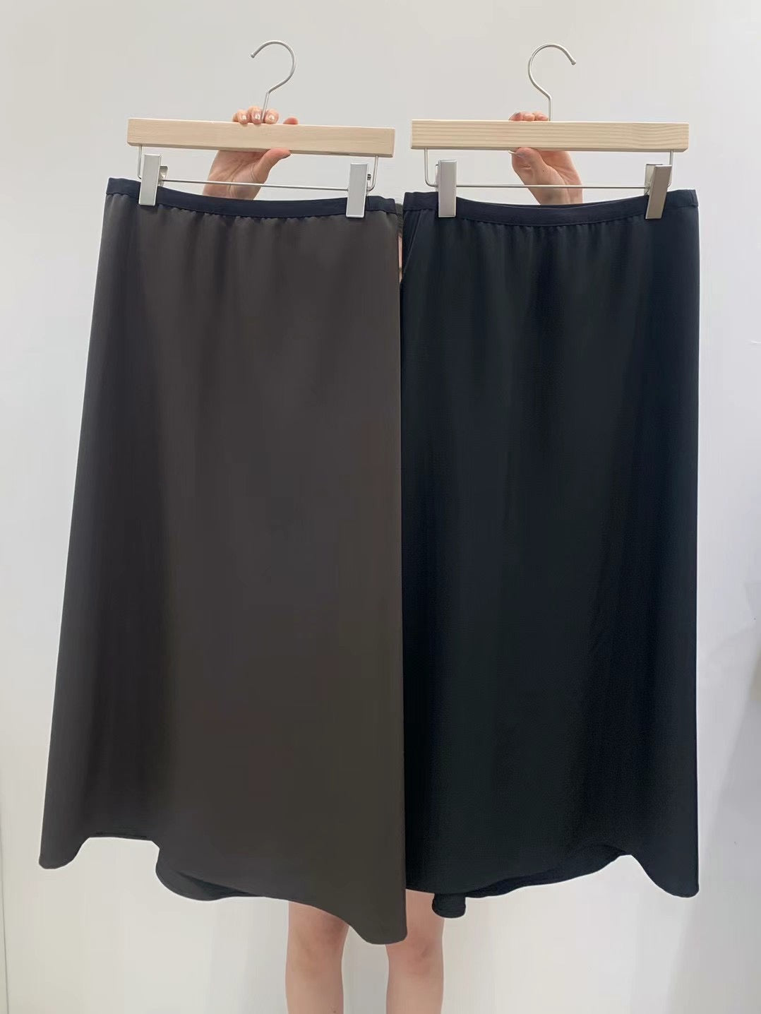 CURVE SKIRT