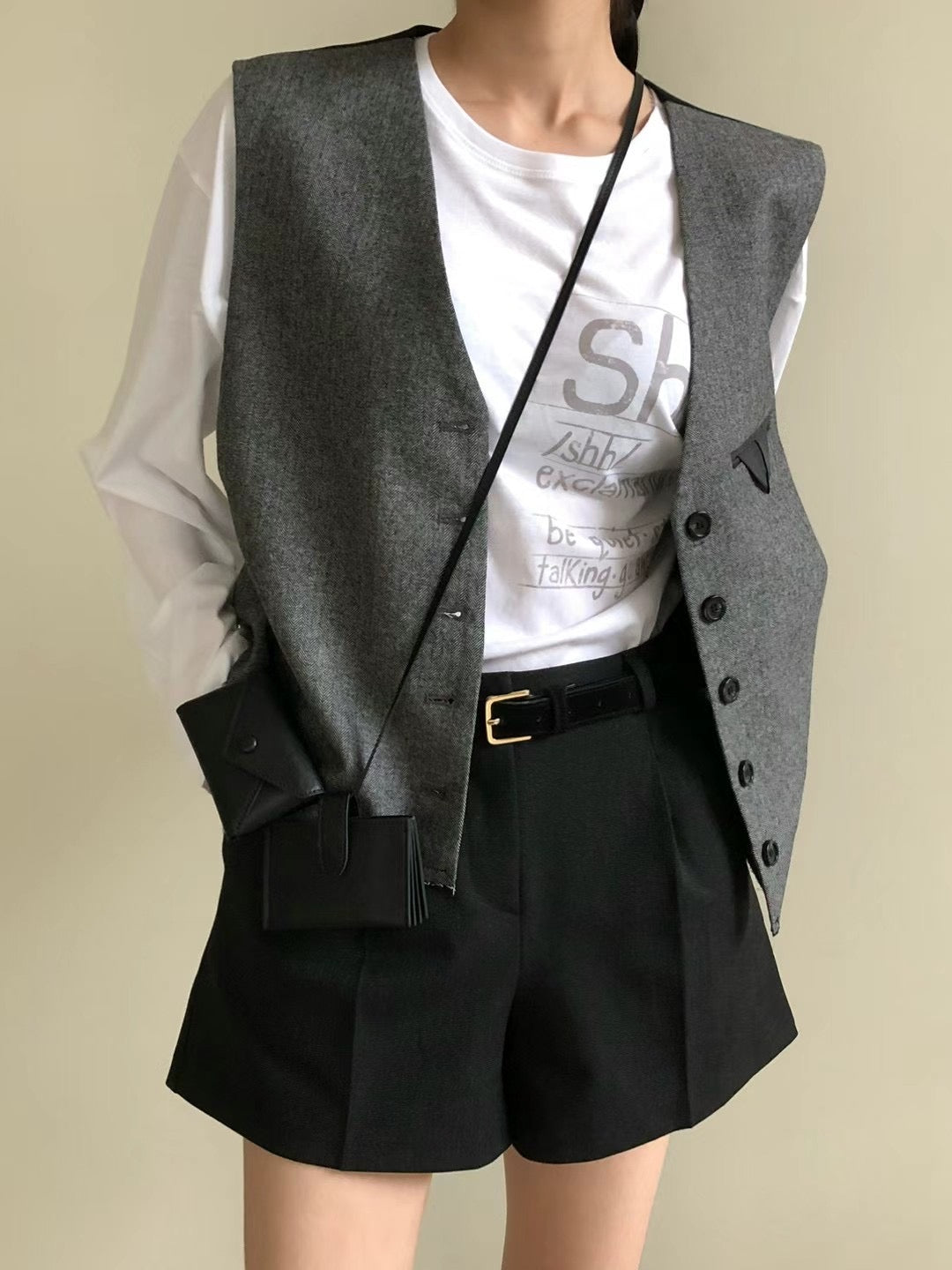 SMALL TRIANGLE BLAZER VEST