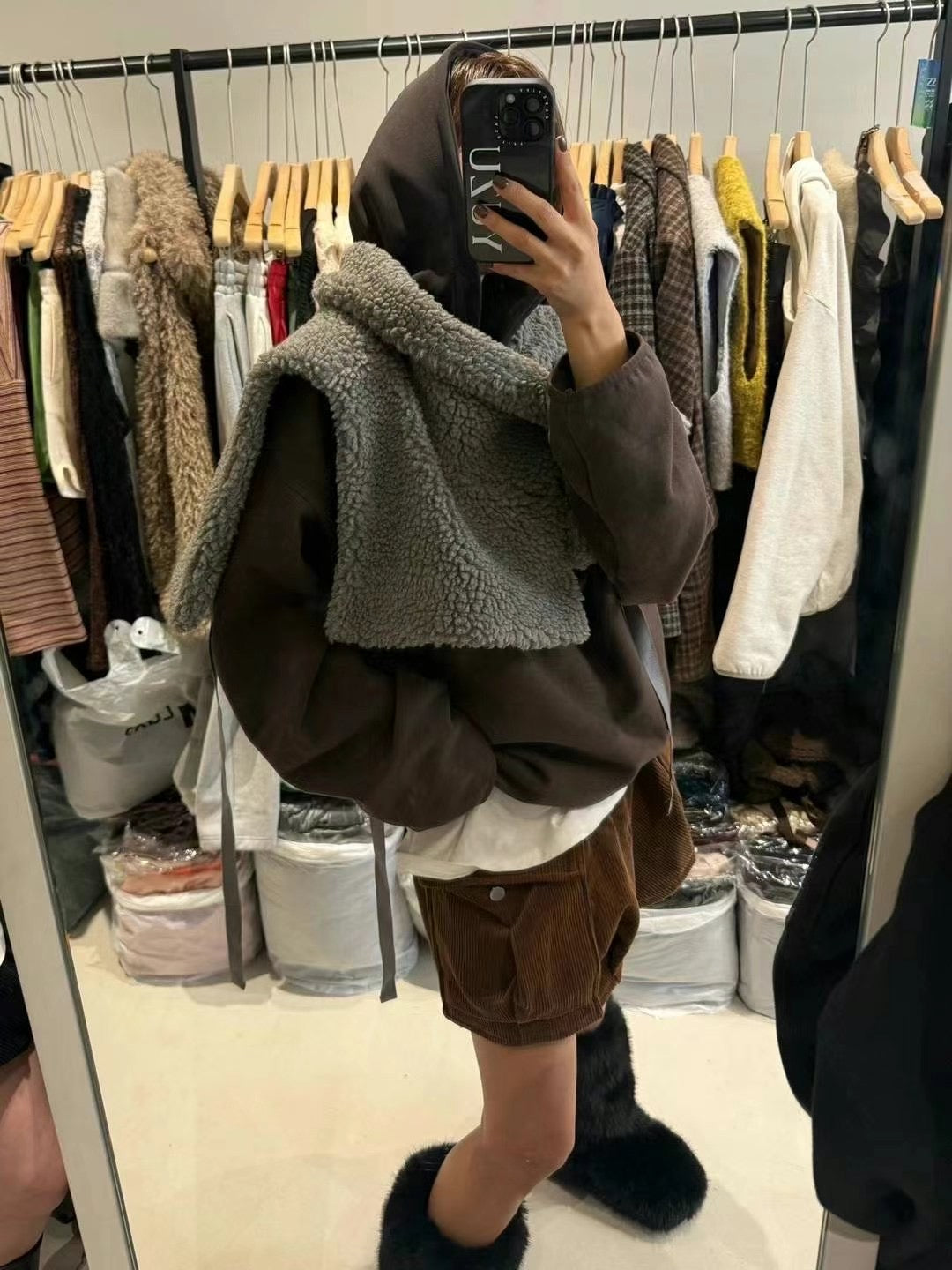 FLUFFY COLLARED SHAWL