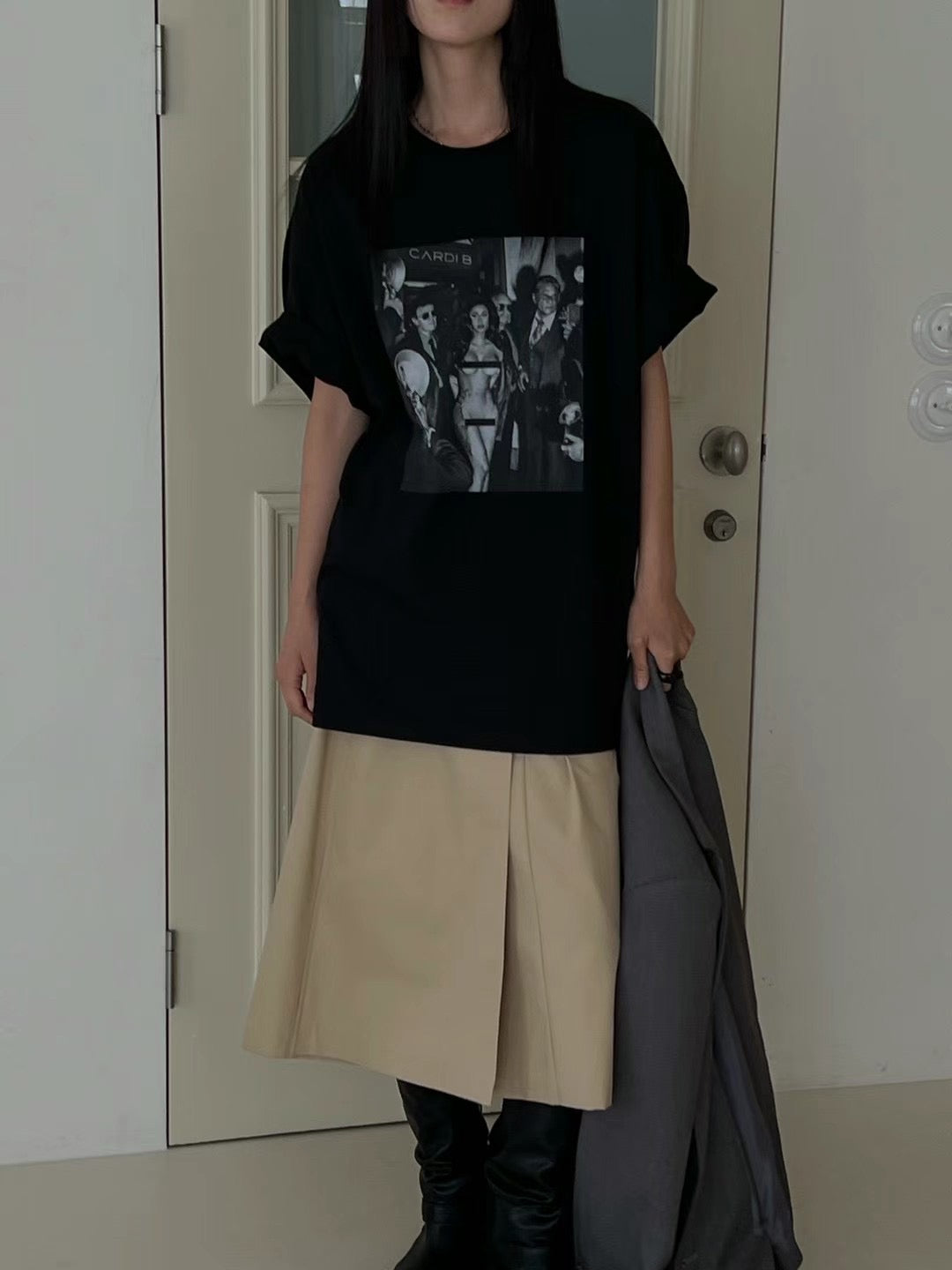 GIRL B TEE