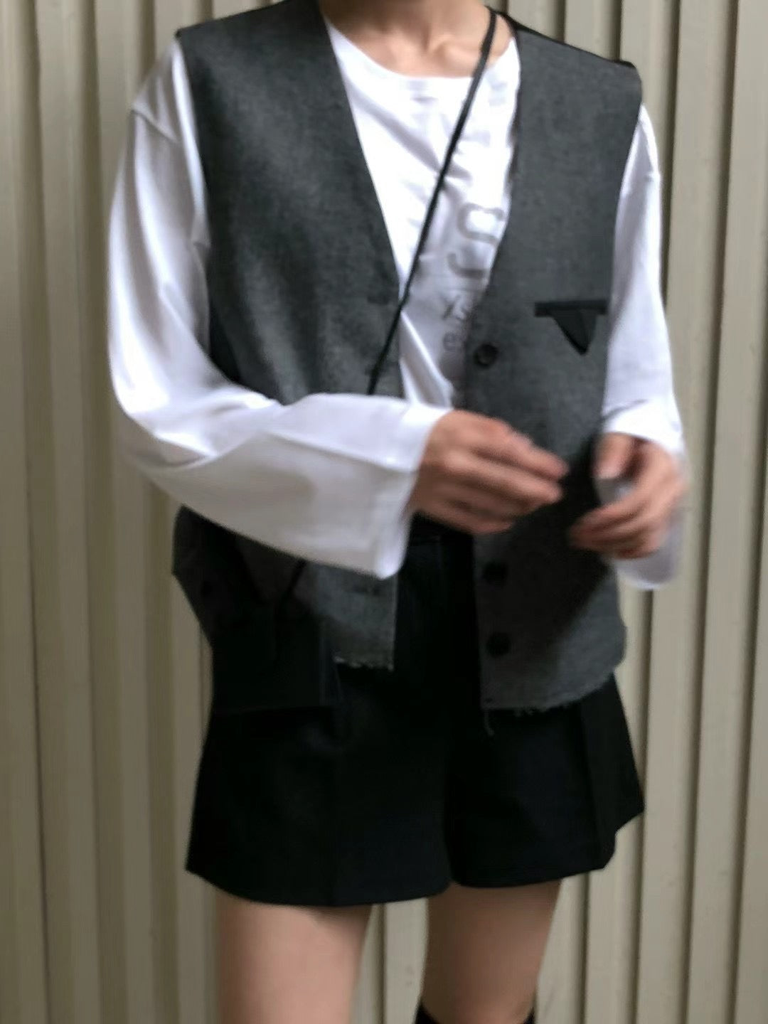 SMALL TRIANGLE BLAZER VEST