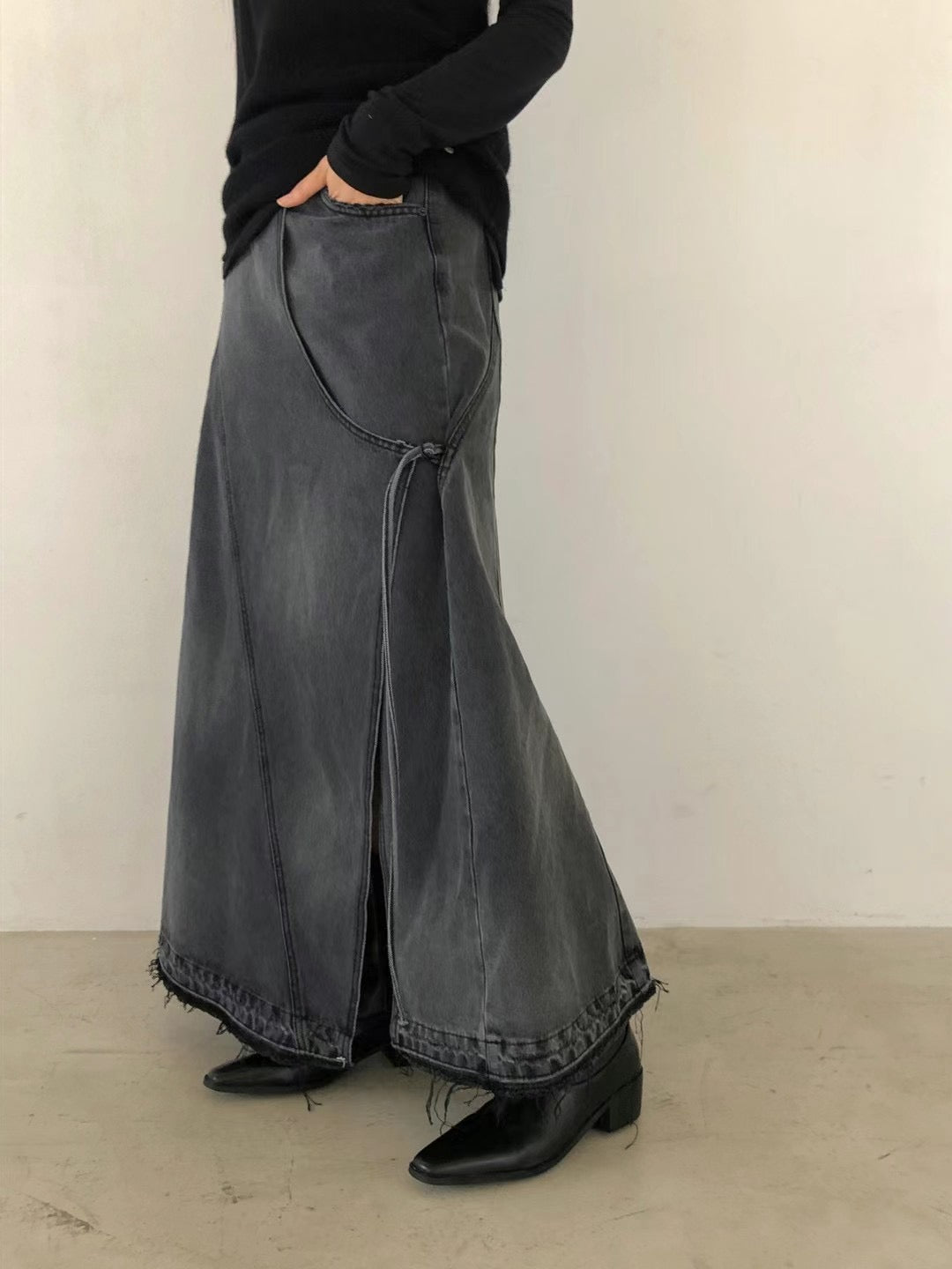 !!!EARLYBIRD SPECIAL OFFER until Sunday!!! SIDE STRAP LAYERED DENIM SKIRT