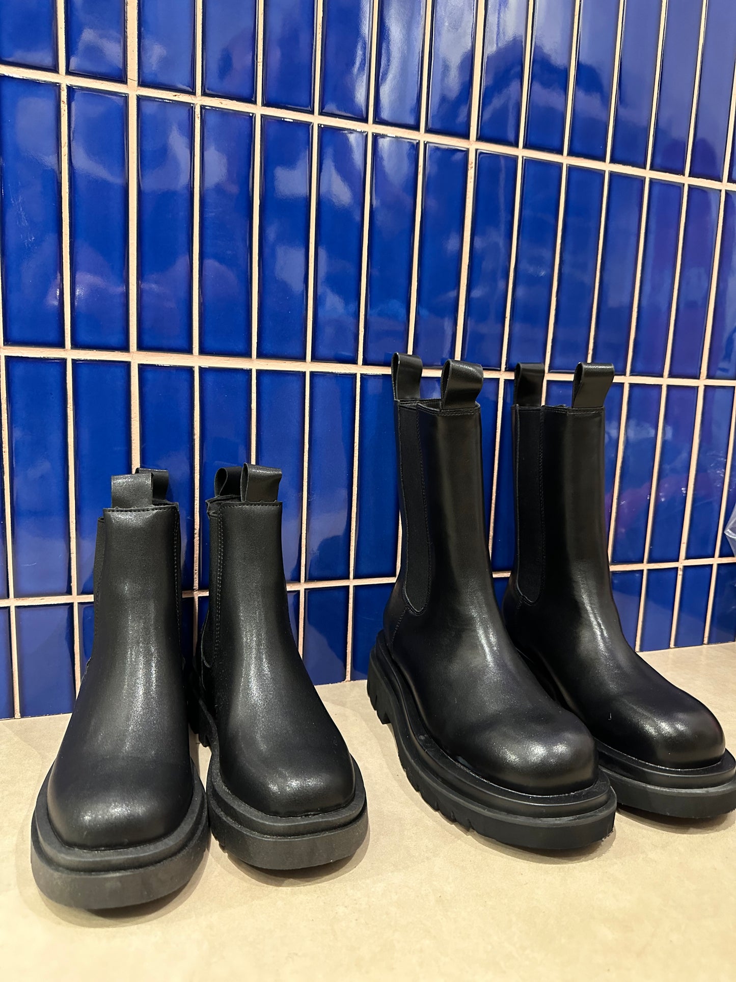 11.11 SPECIAL OFFER - LOW CUT CHELSEA BOOT ( CALF LEATHER )