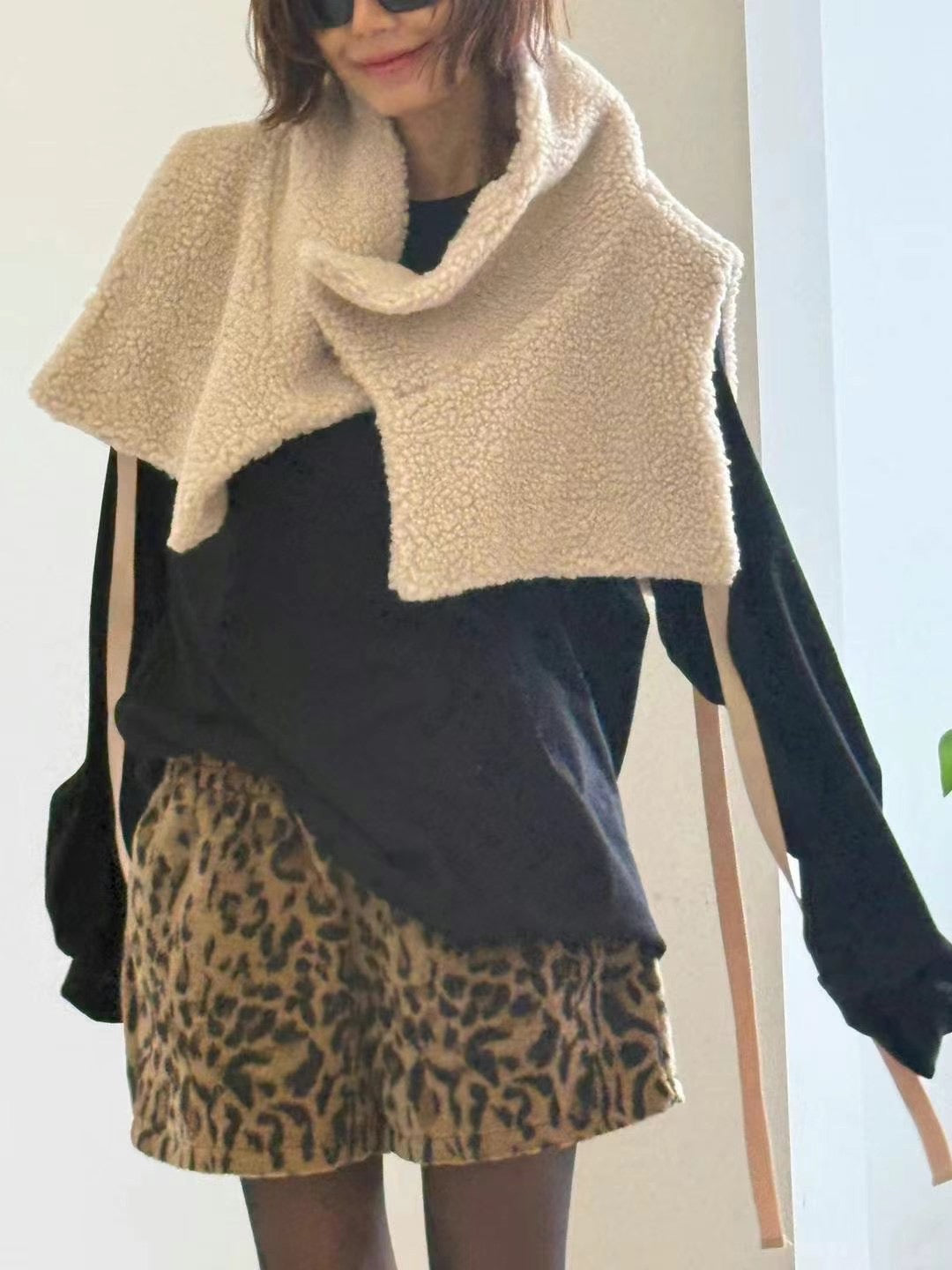 FLUFFY COLLARED SHAWL