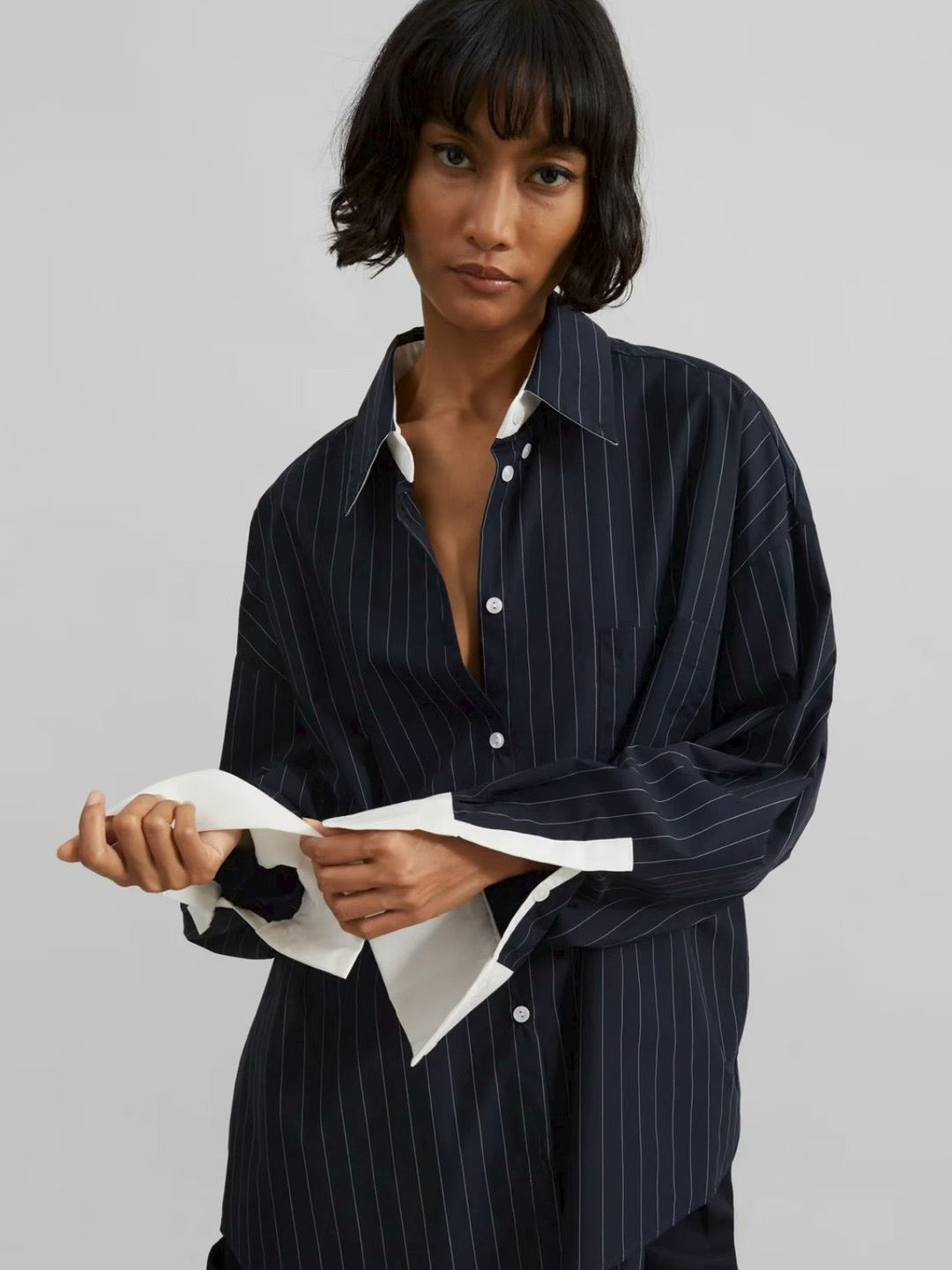 CONTRAST SLEEVES PINSTRIPES SHIRT