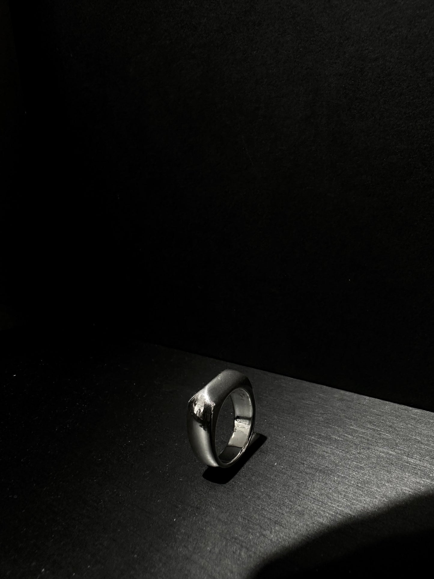 925 HANDMADE TRIANGLE STUD RING