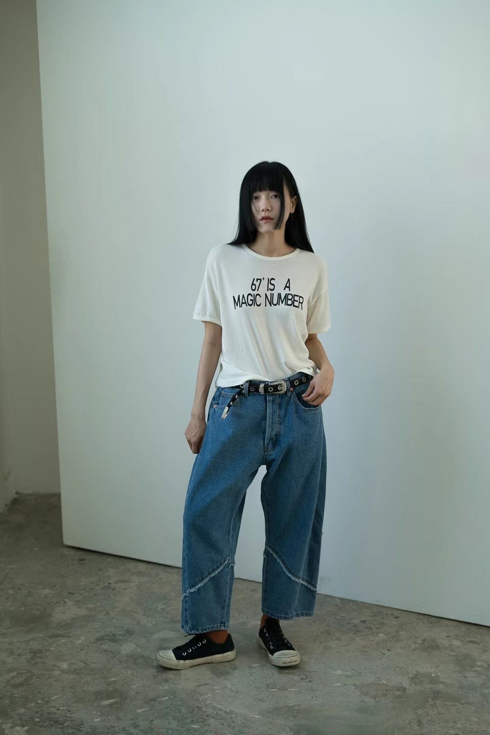 RAW LINE DETAILED CROP JEANS