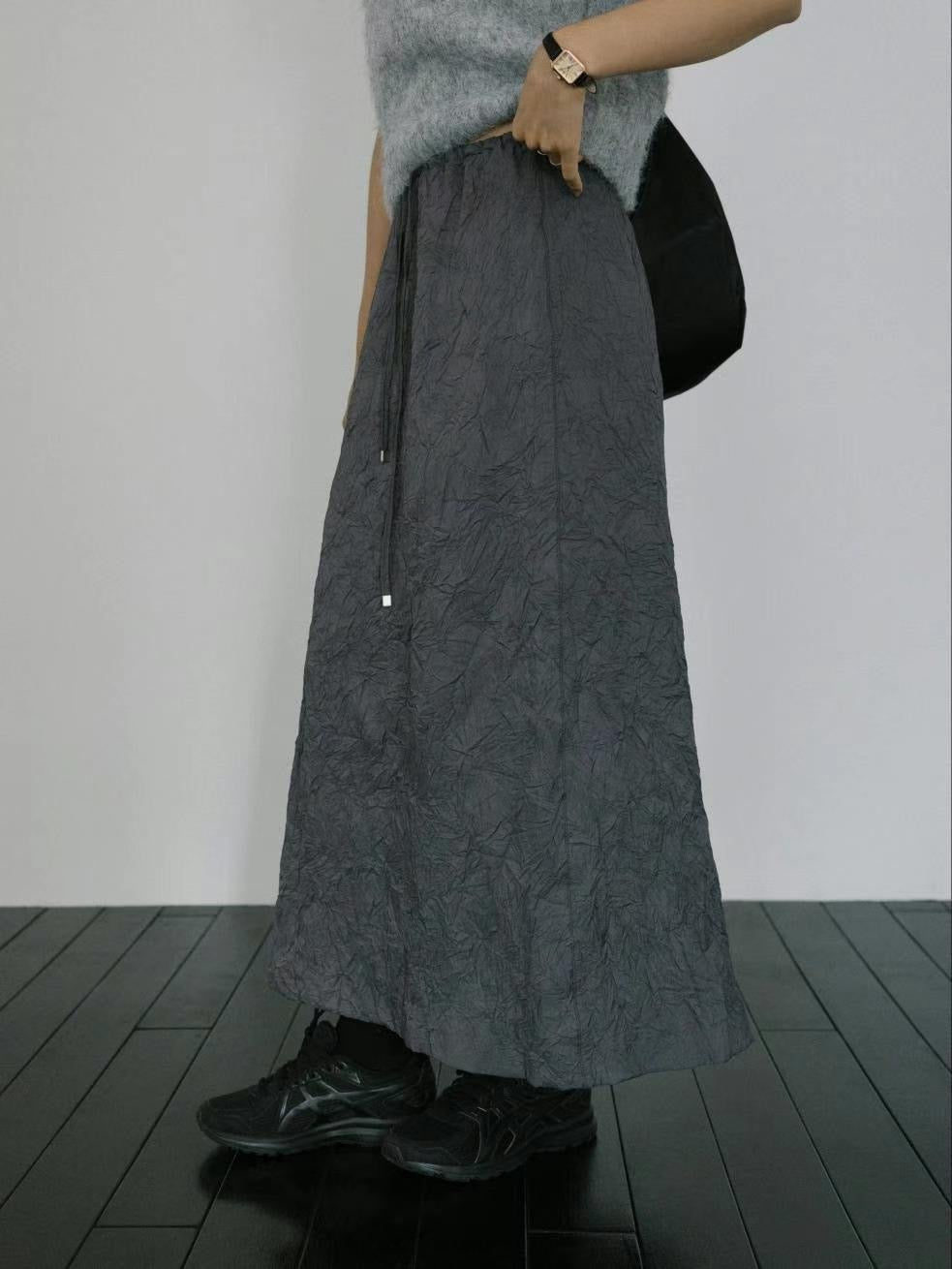 CRINKLE TEXTURED SKIRT
