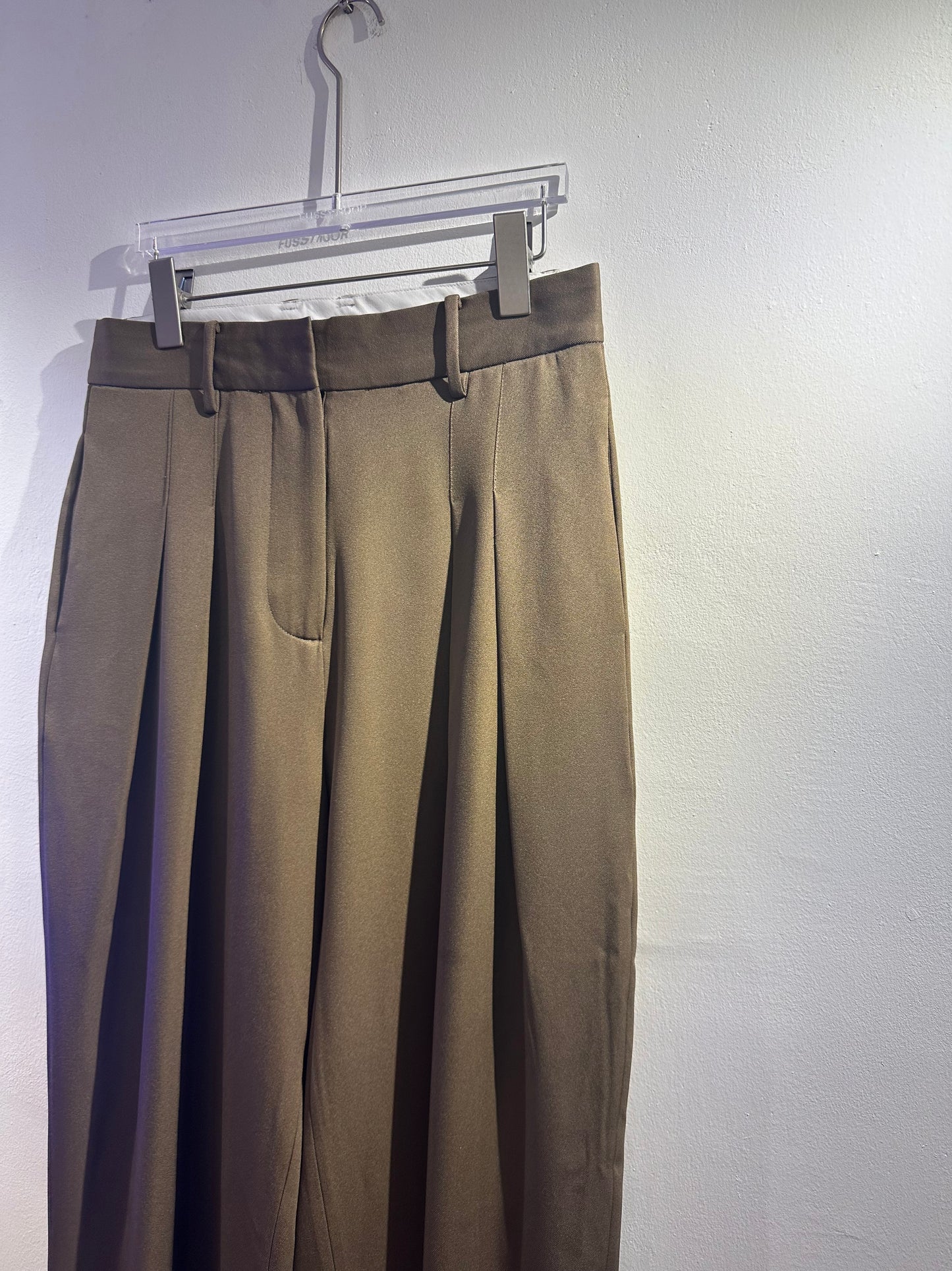 • FUSSY MADE • DOUBLE DART TROUSERS