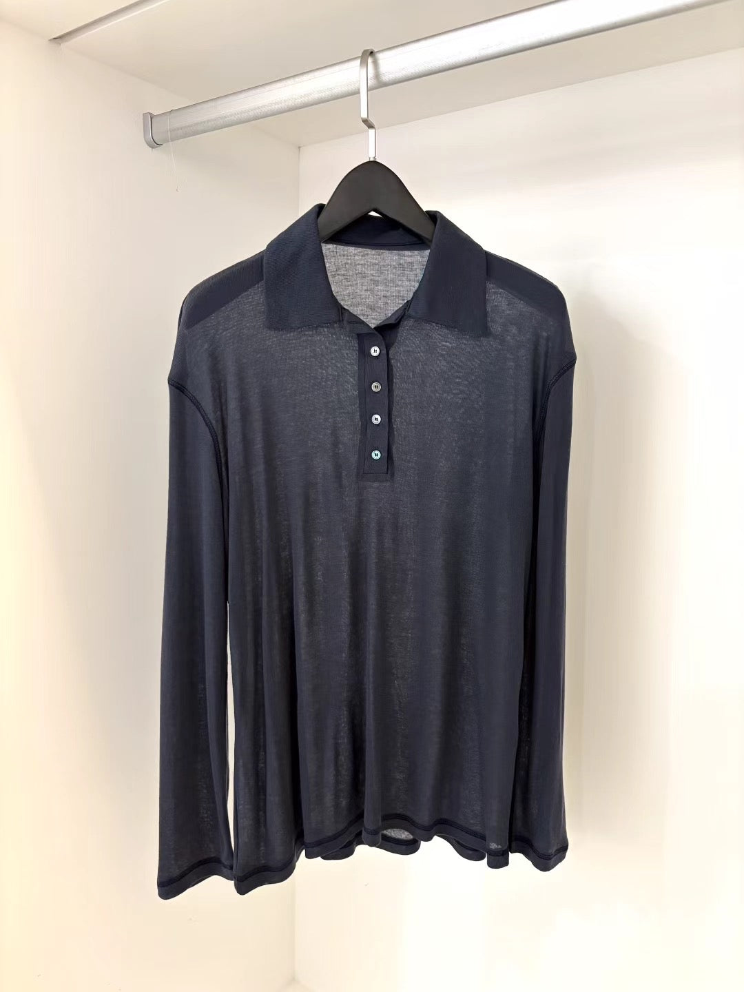 GAUZY POLO TOP