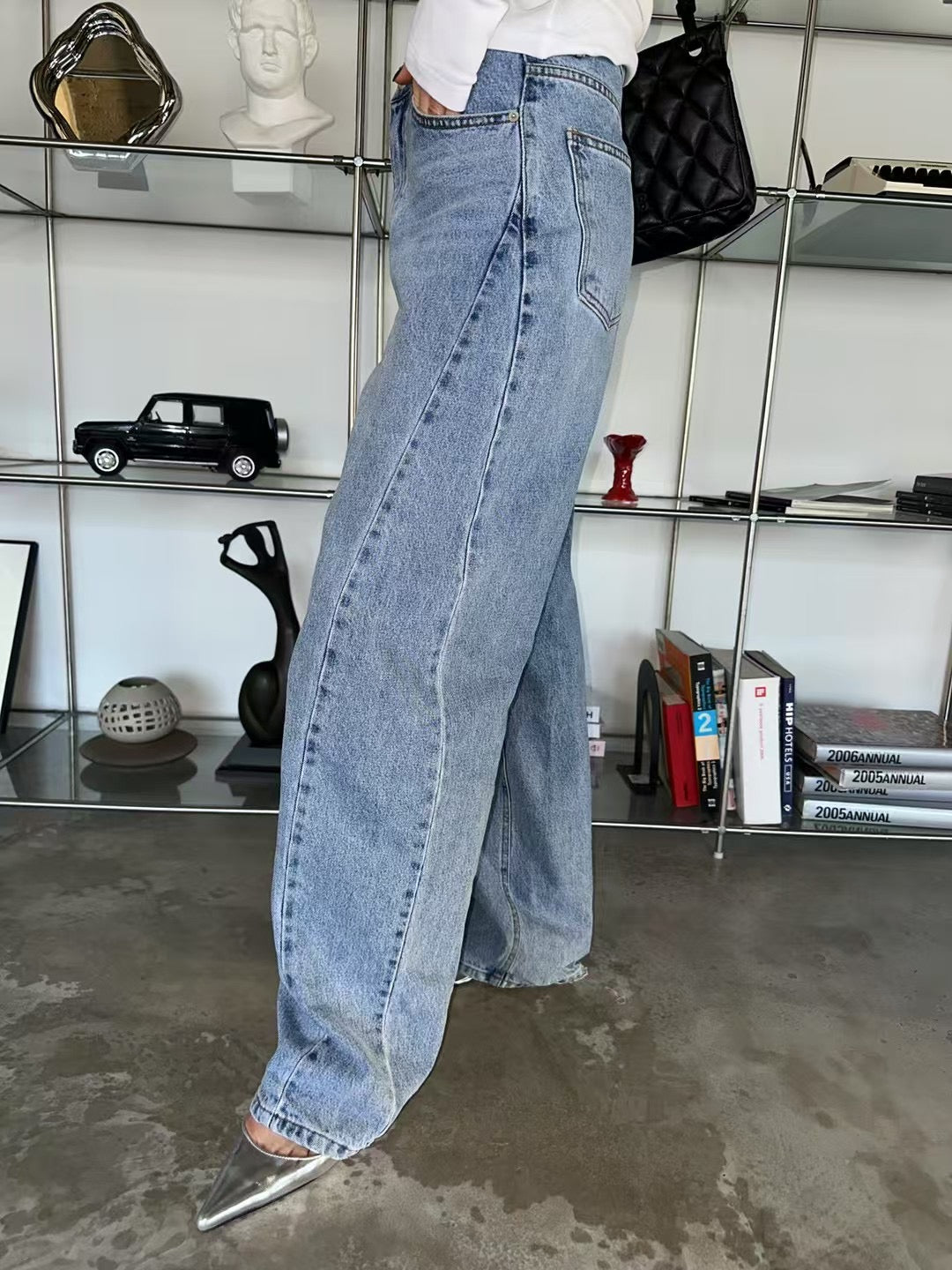 DOUBLE SIDE SEAM JEANS