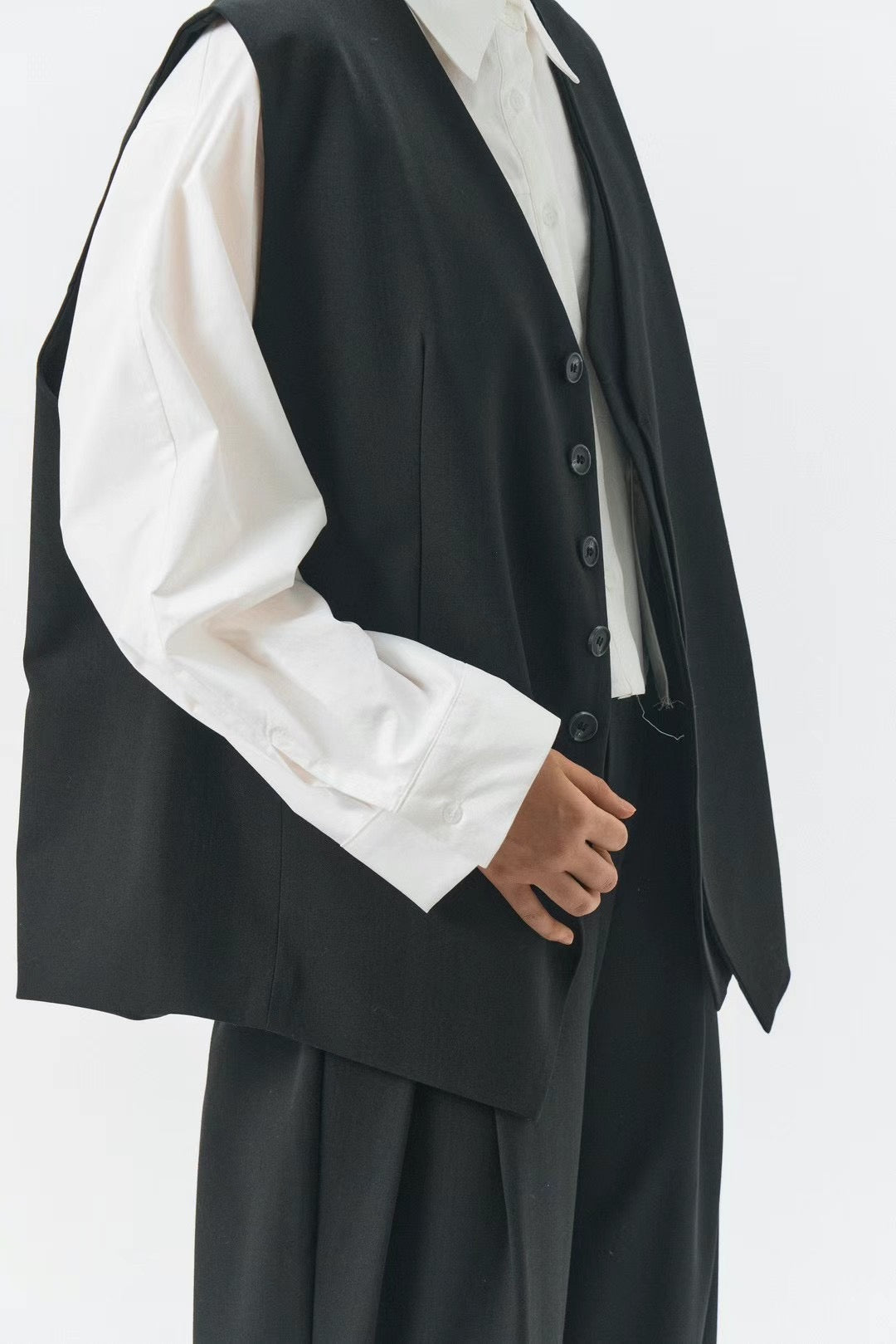 OVERSIZED DOUBLE LAYERED BLAZER VEST