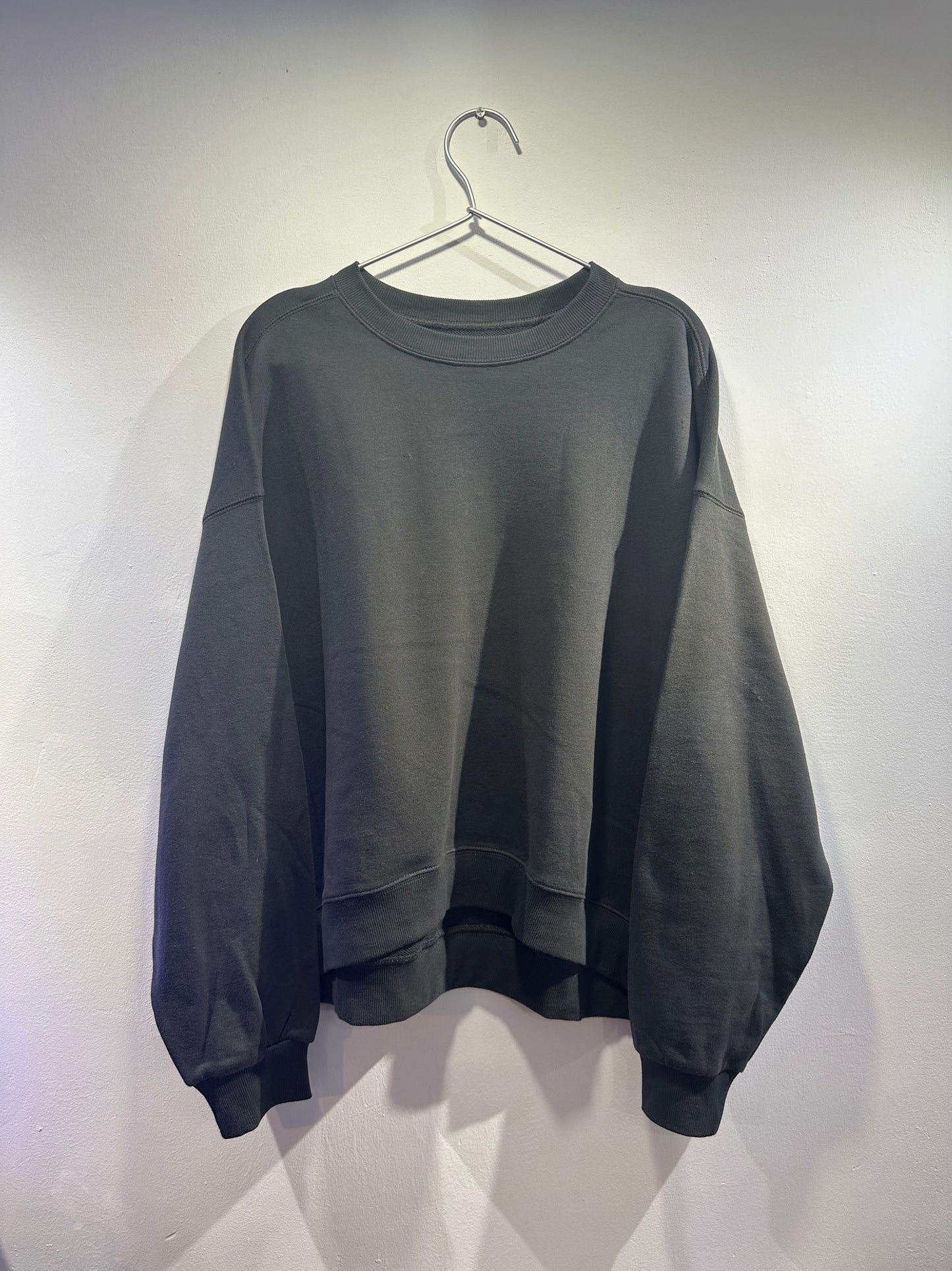 WAIST LENGHT JERSEY SWEATER