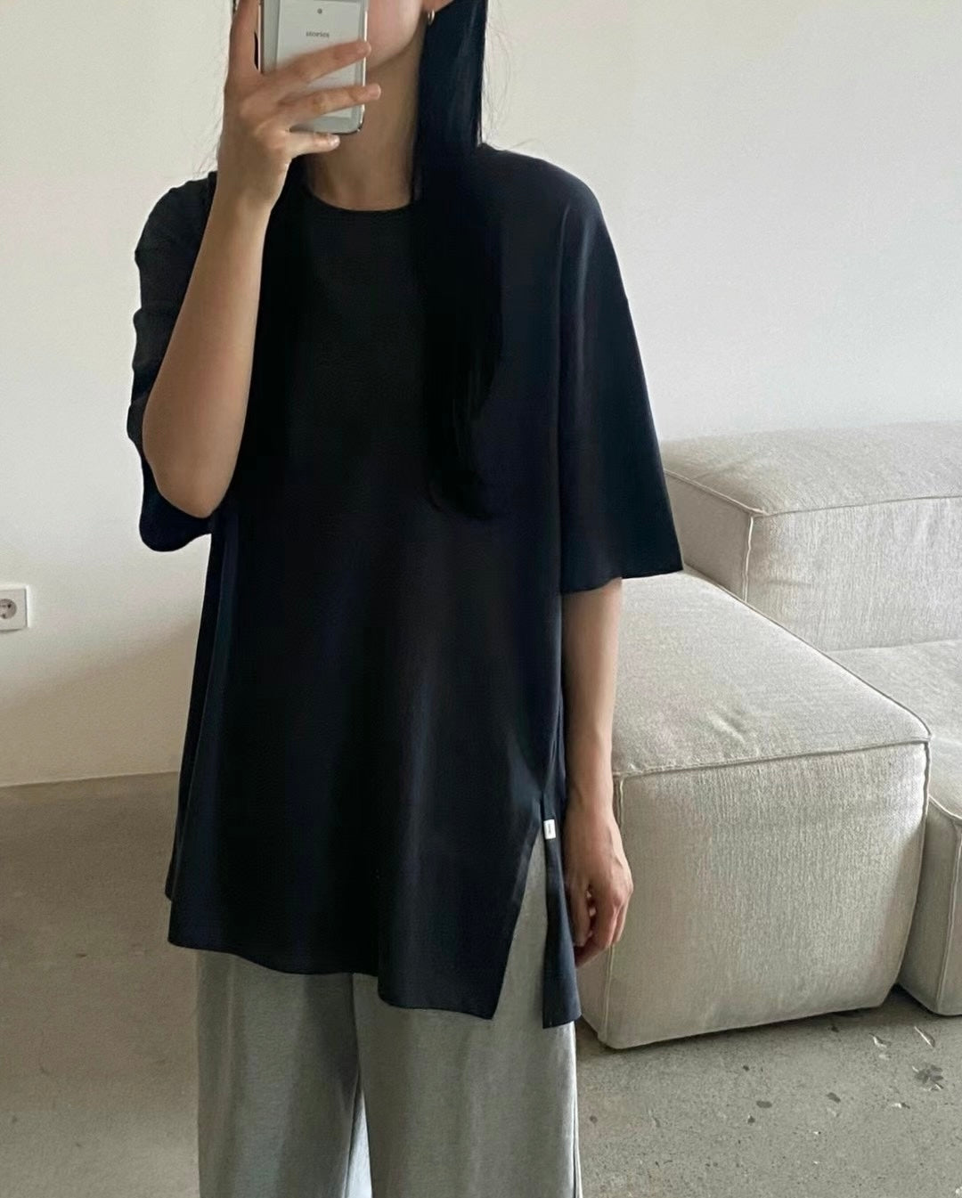 V SPLIT TEE