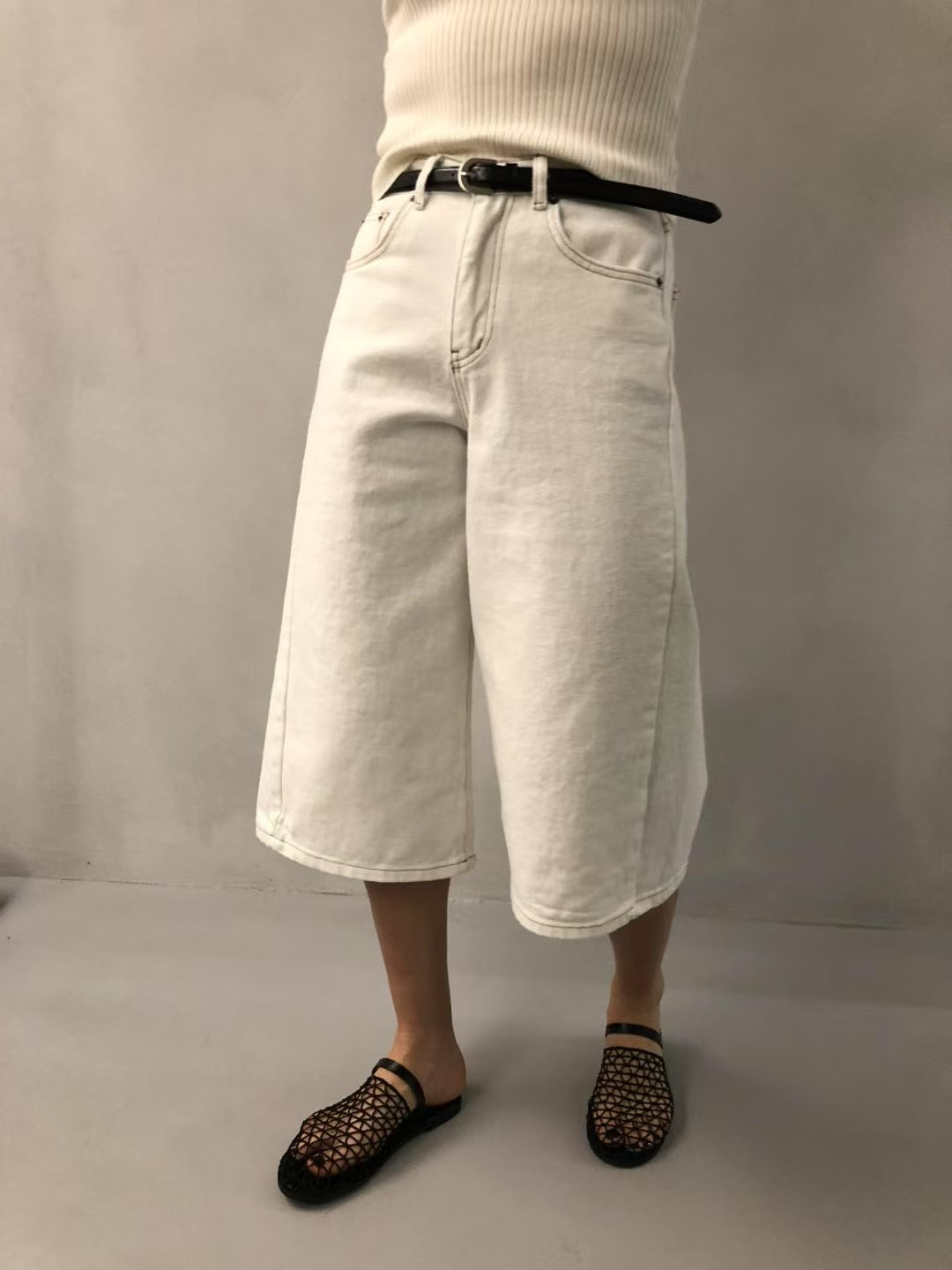 DENIM CROPPED JEANS