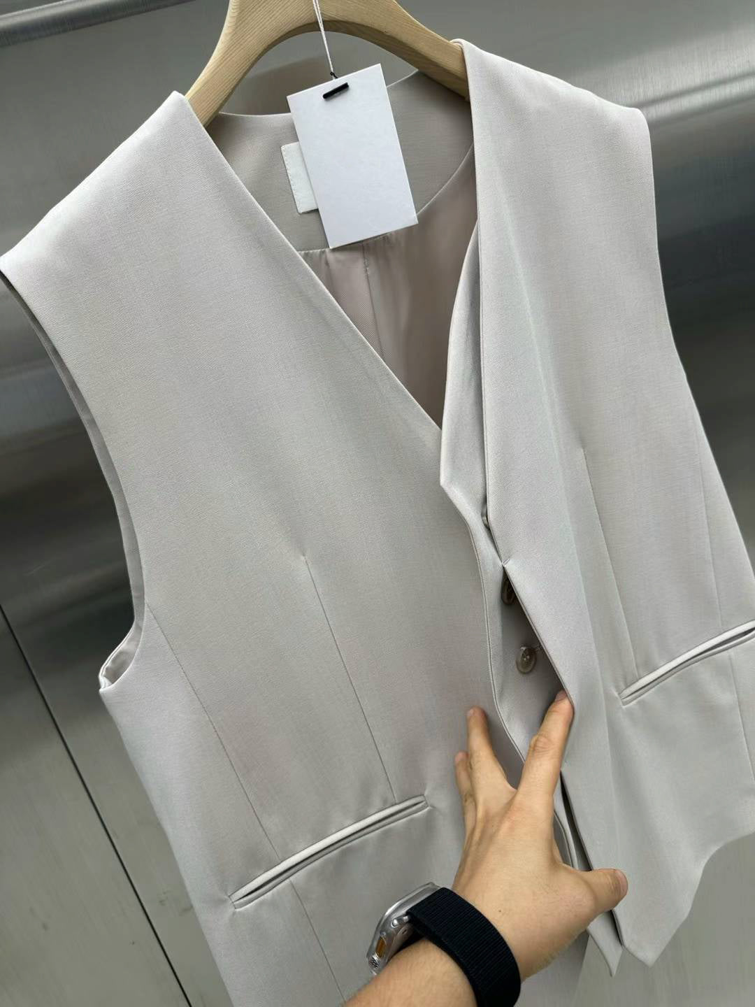 OVERSIZED DOUBLE LAYERED BLAZER VEST