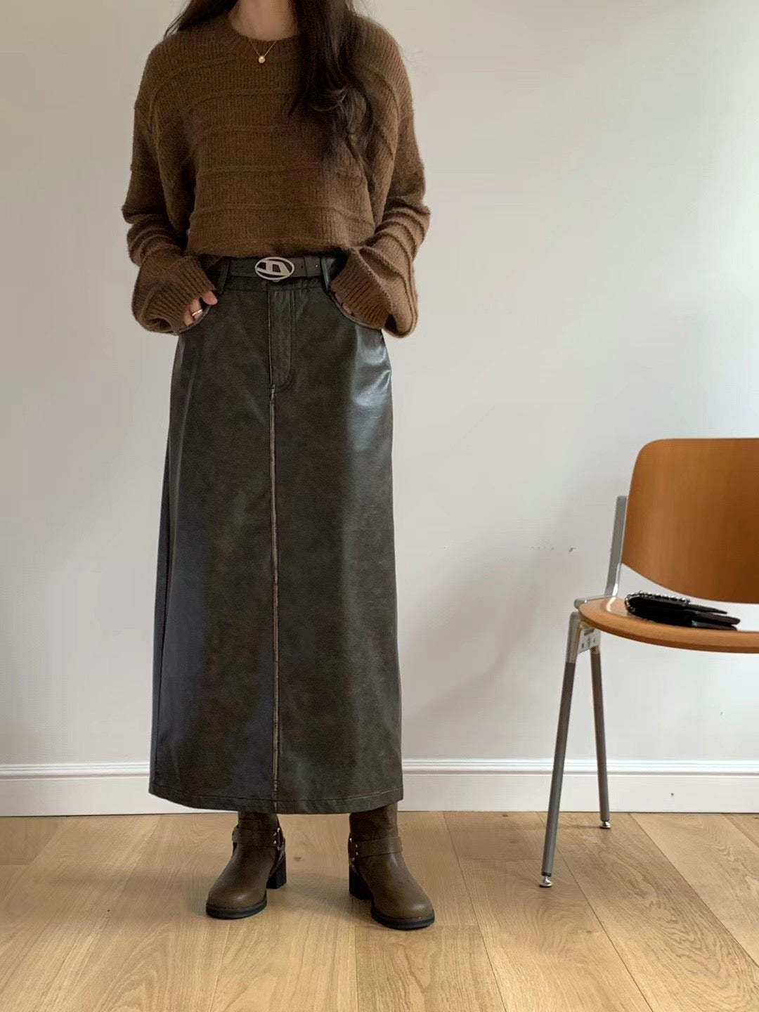 DISTRESS FAUX LEATHER SKIRT