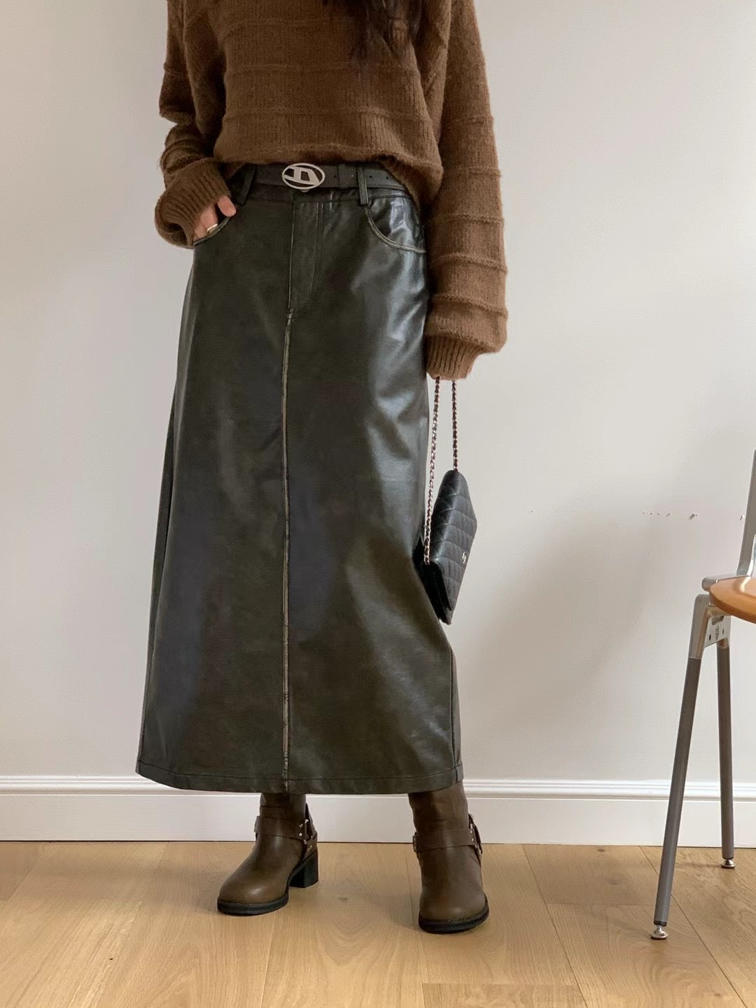 DISTRESS FAUX LEATHER SKIRT